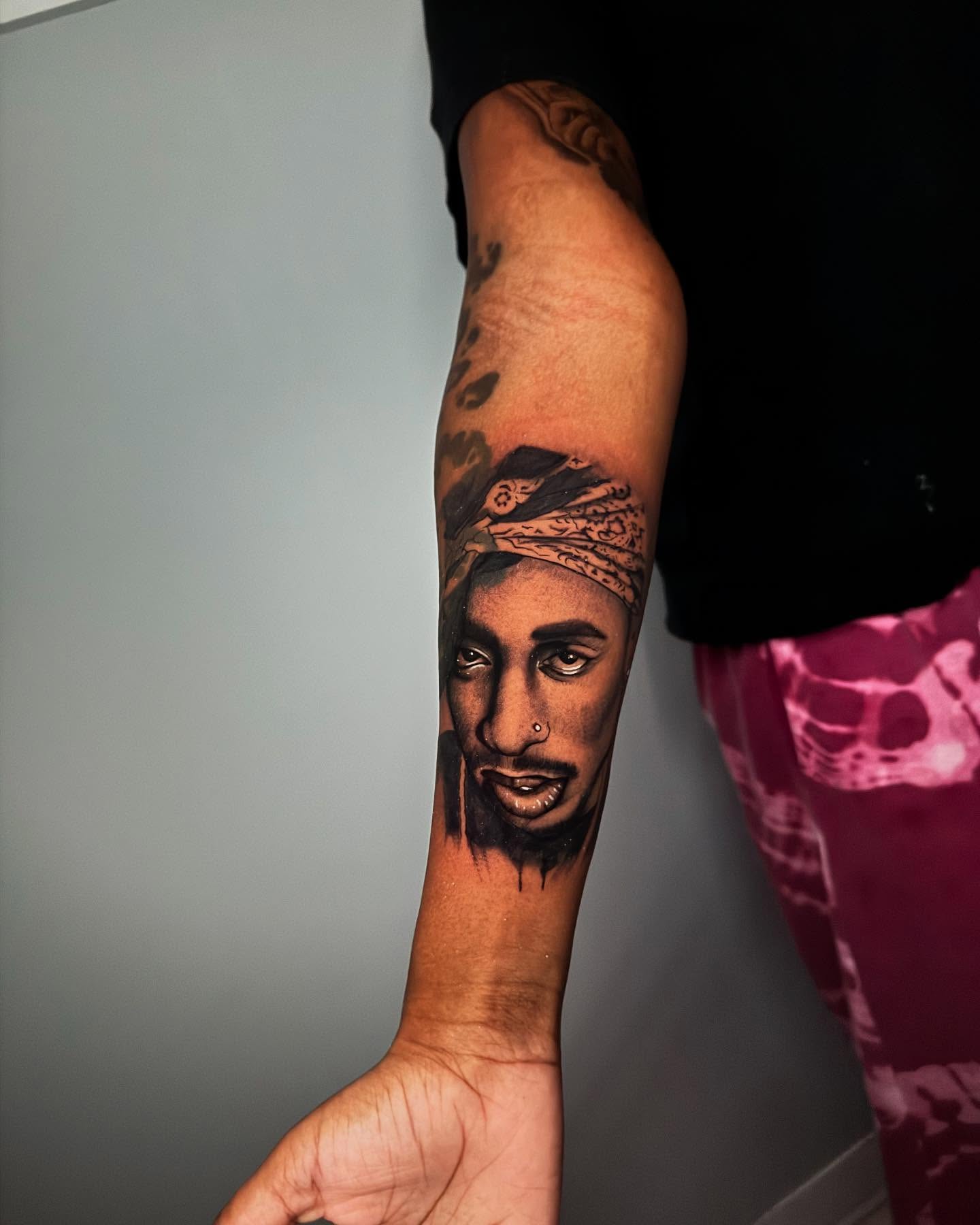 Tattoo by @payasoink402 — realism