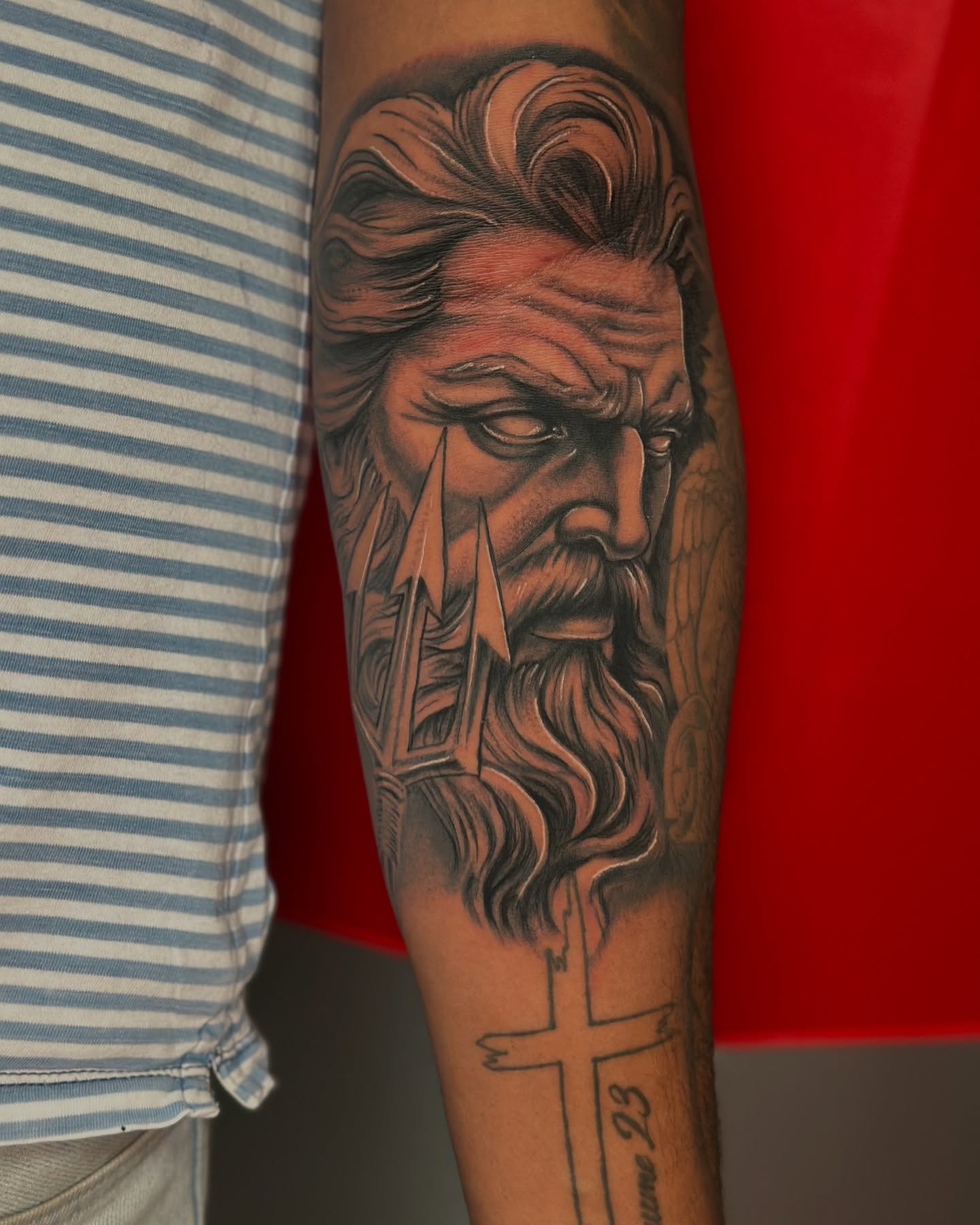 God-like figure realism tattoo on the forearm by guinn_art_tatts, Le Moule