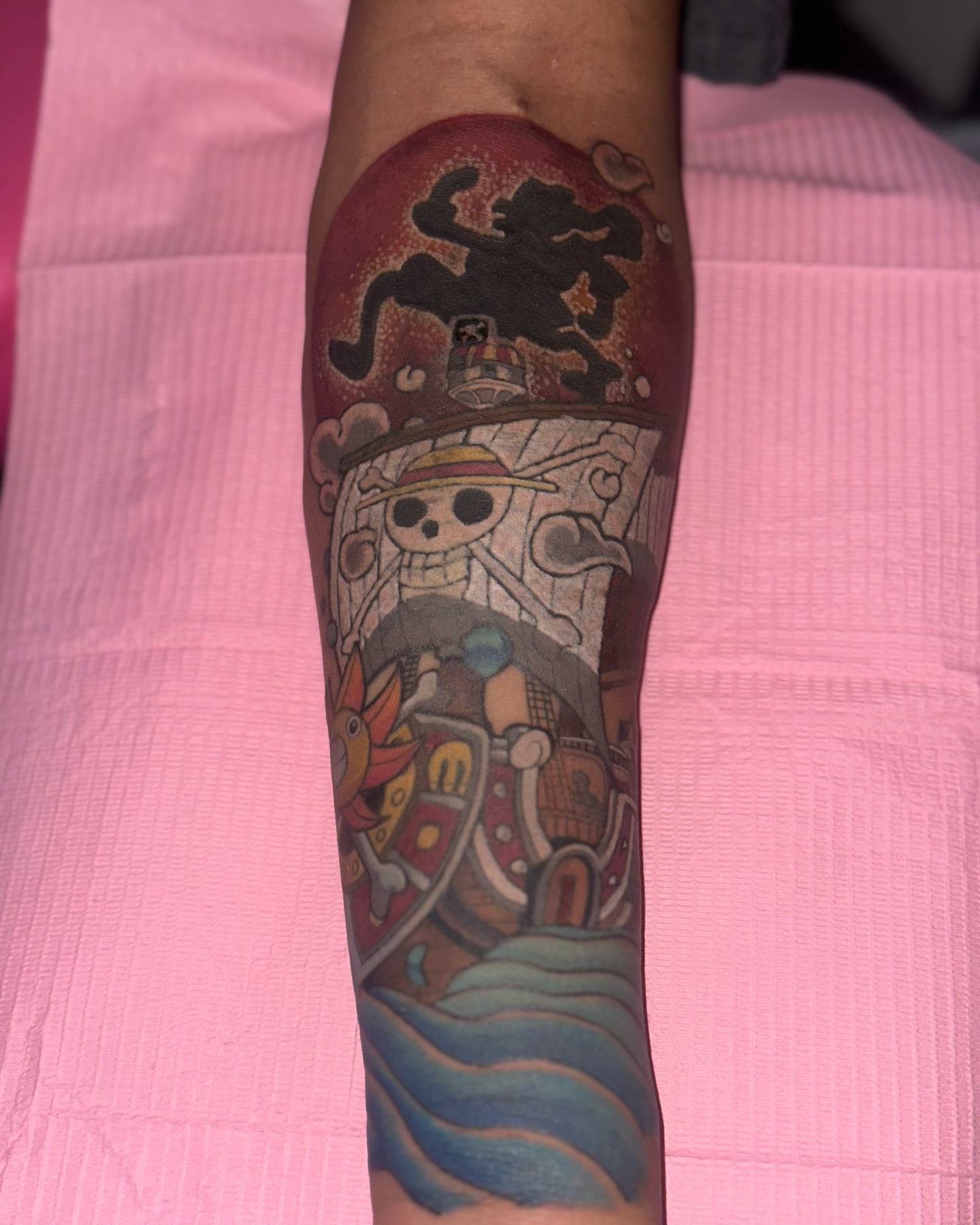 Pirate ship and skeleton anime tattoo on the forearm by ♔☙☆彡♡︎ Sᴋᴀɪʟʏʀ Kᴀᴛᴛ ♡︎☆彡❧♔