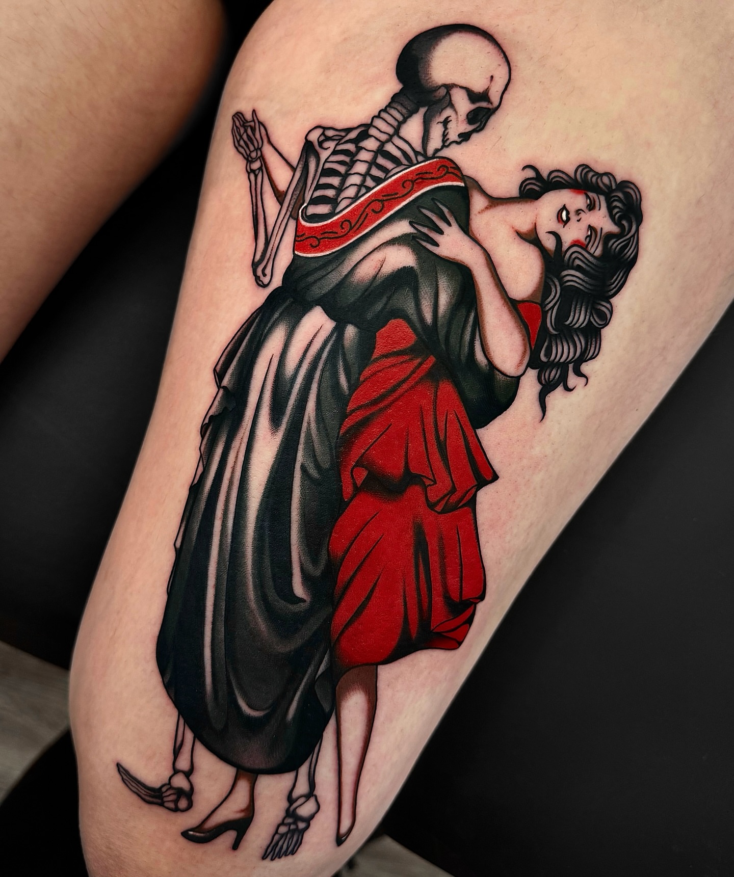 Skeleton and woman American traditional tattoo on the thigh by 𝒟𝑜𝓃𝓃𝒶 𝒥 ࿏ Portland Tattoo Artist