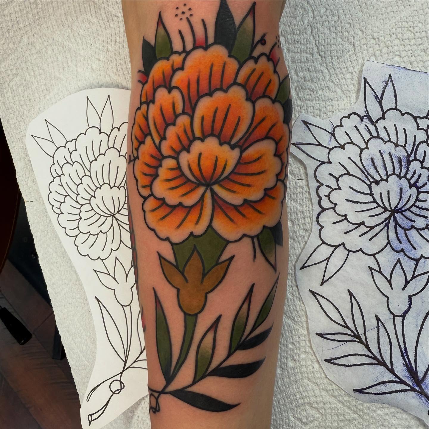 Tattoo by @howler.tattoos โ american_traditional