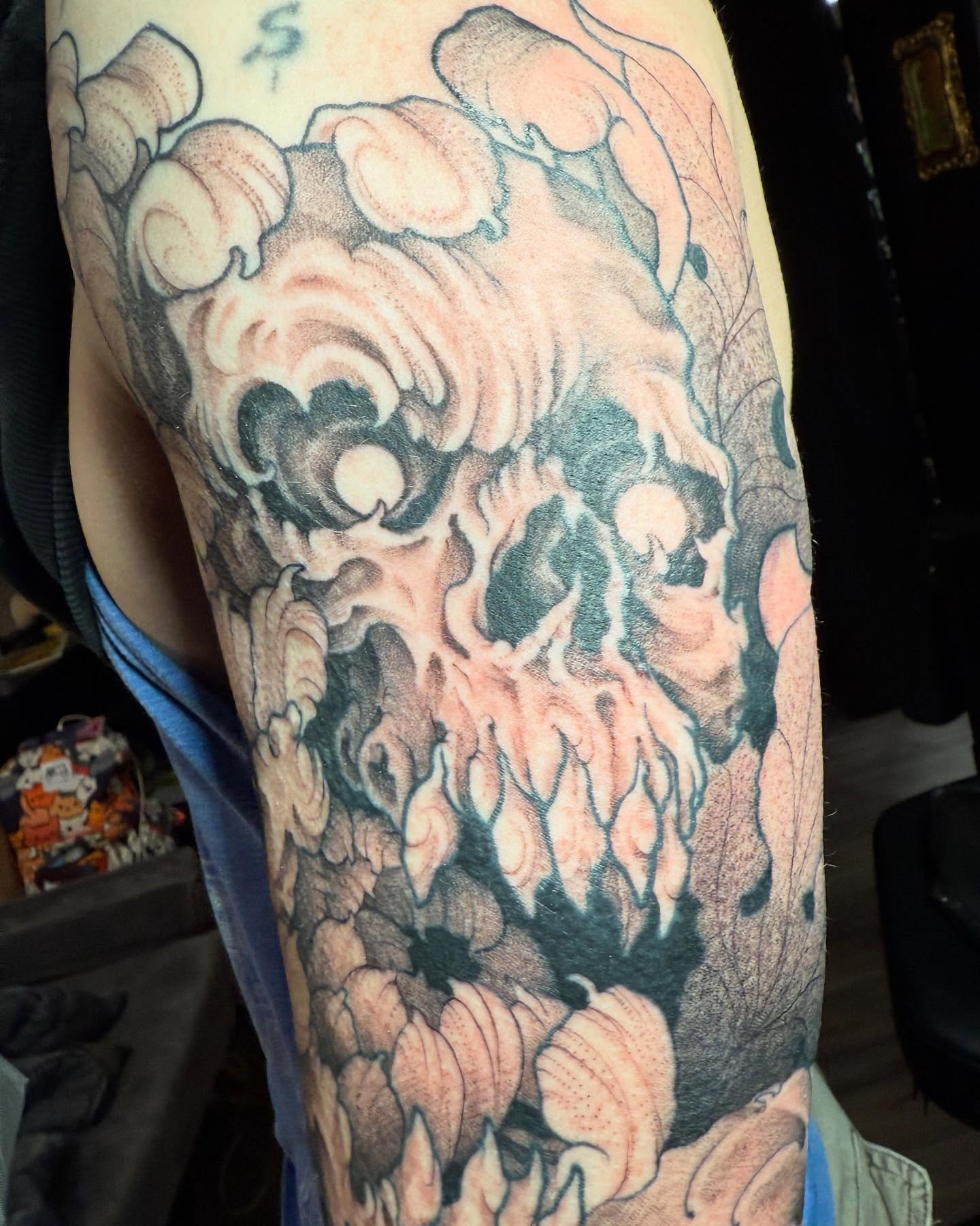 Wave japanese irezumi tattoo on the forearm by Tayler Beetison