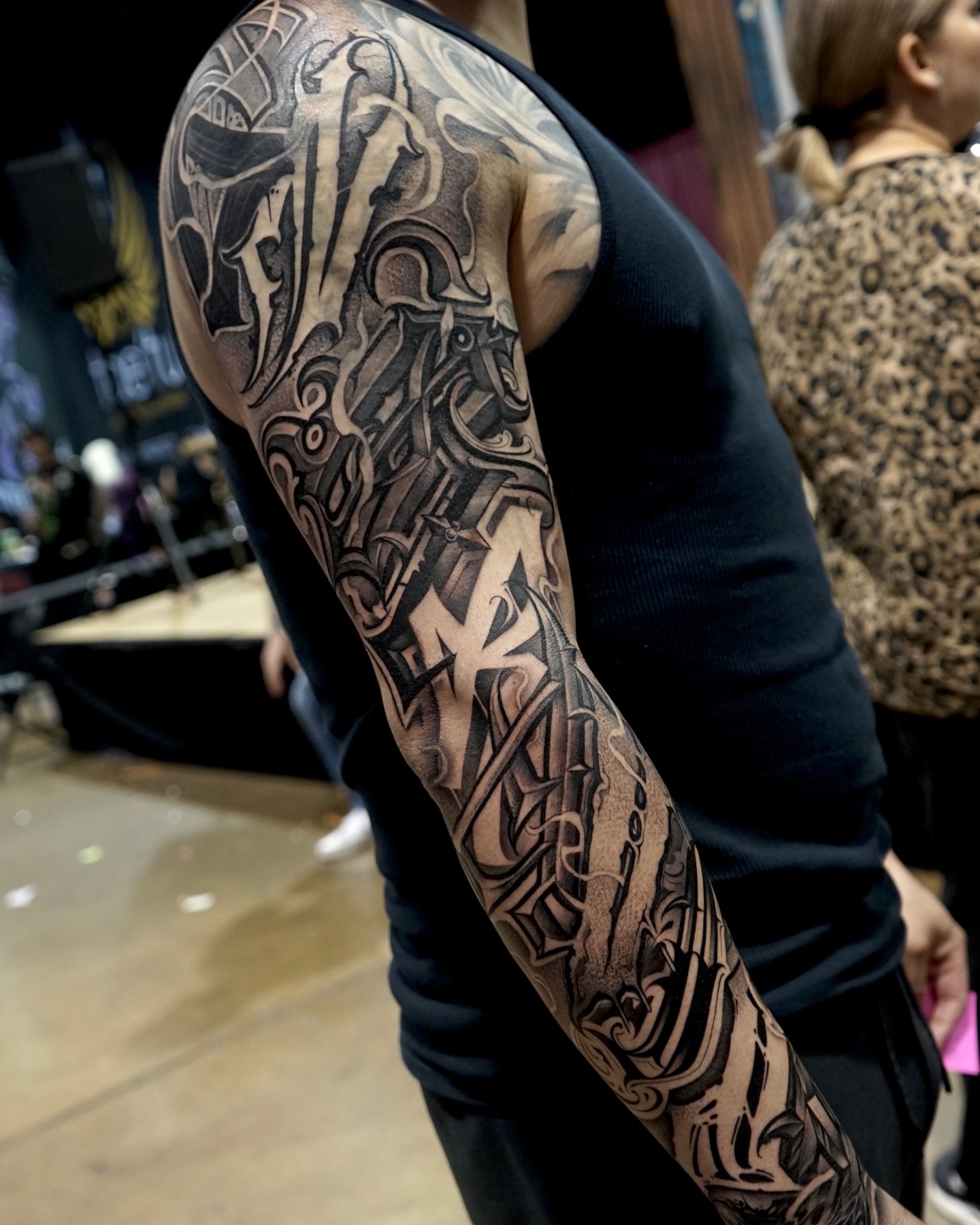 Tattoo by @aleckzi_ramos — black_and_grey, geometric