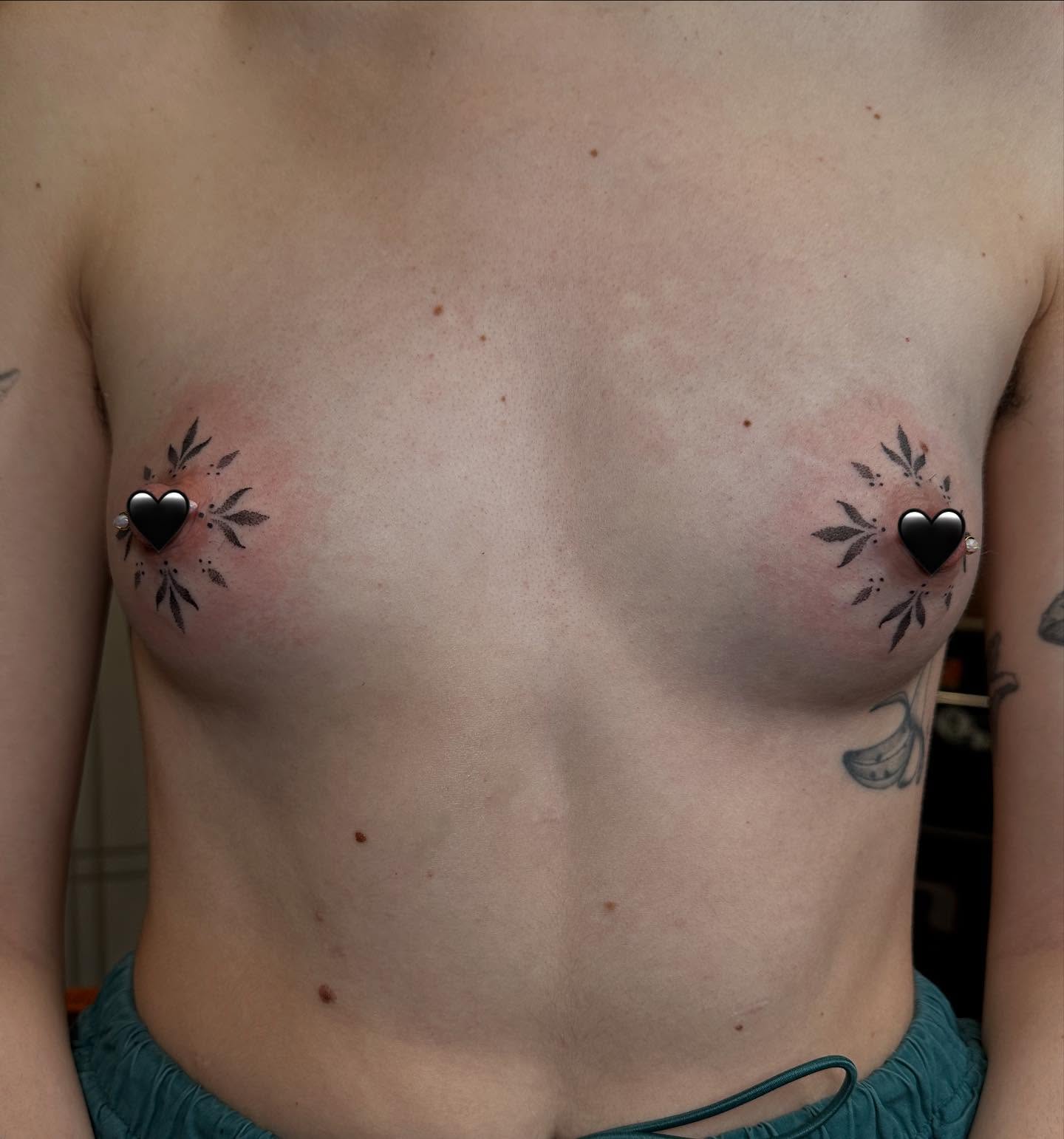 Tattoo by @mittzhell — black_and_grey