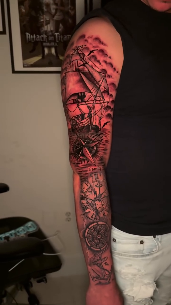 Japanese tattoo on the upper arm by Aldocasales@tatto