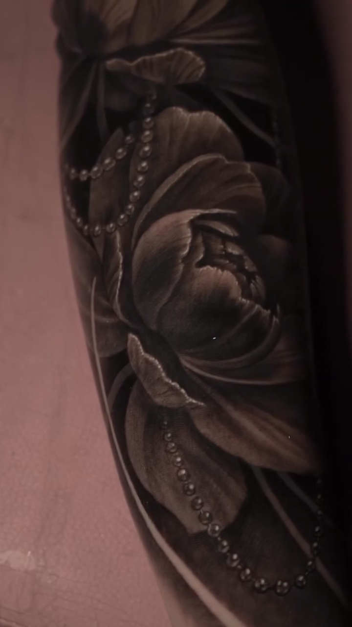 Tattoo by @inkedbydaniela — realism, black_and_grey