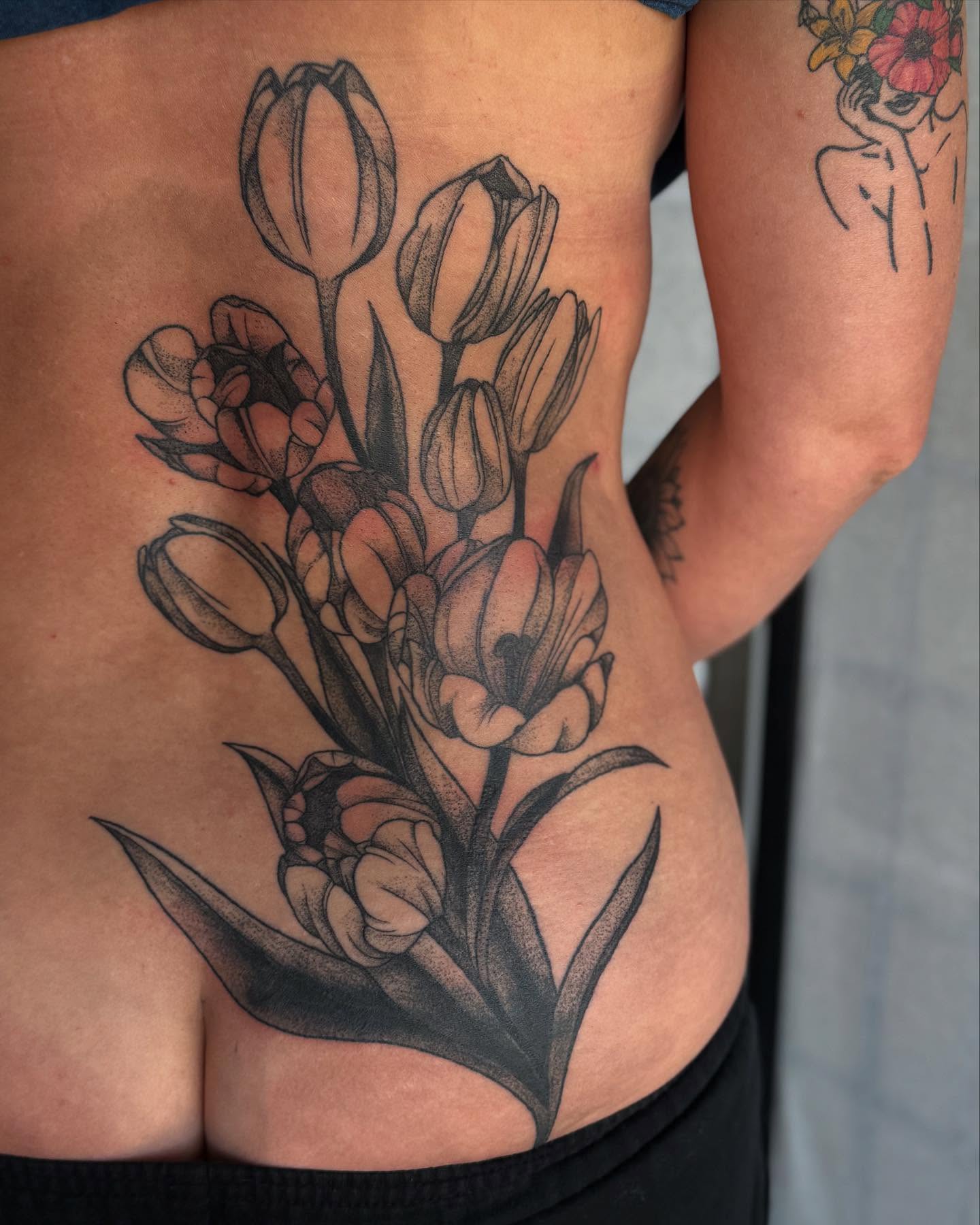 Tattoo by @porcelain_tats โ dotwork