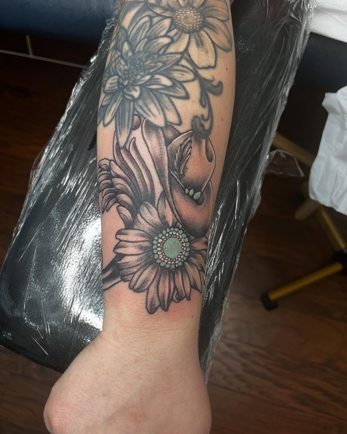 Tattoo by @jesscorinnetattoo — black_and_grey