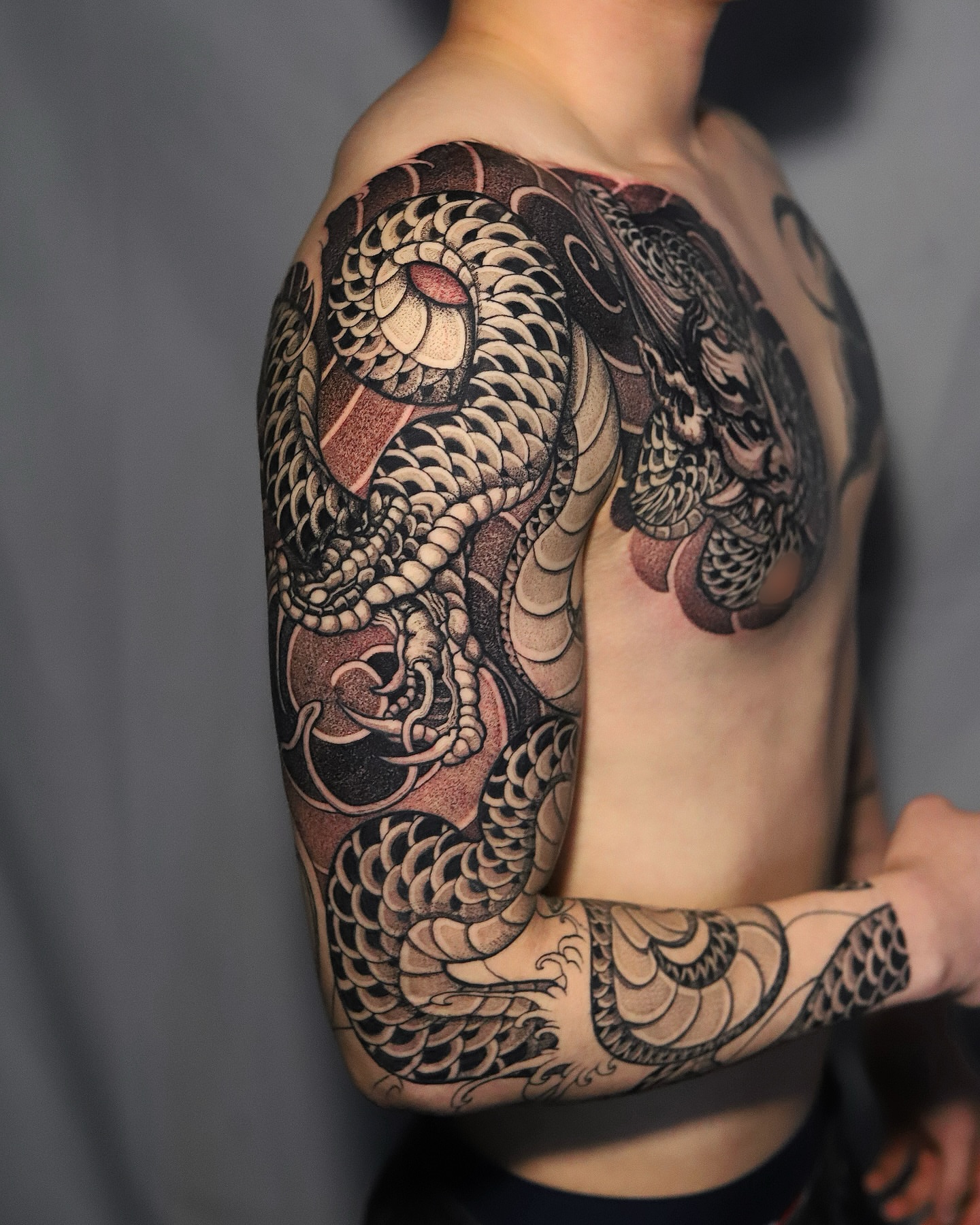Dragon japanese irezumi tattoo on the shoulder by Kubo