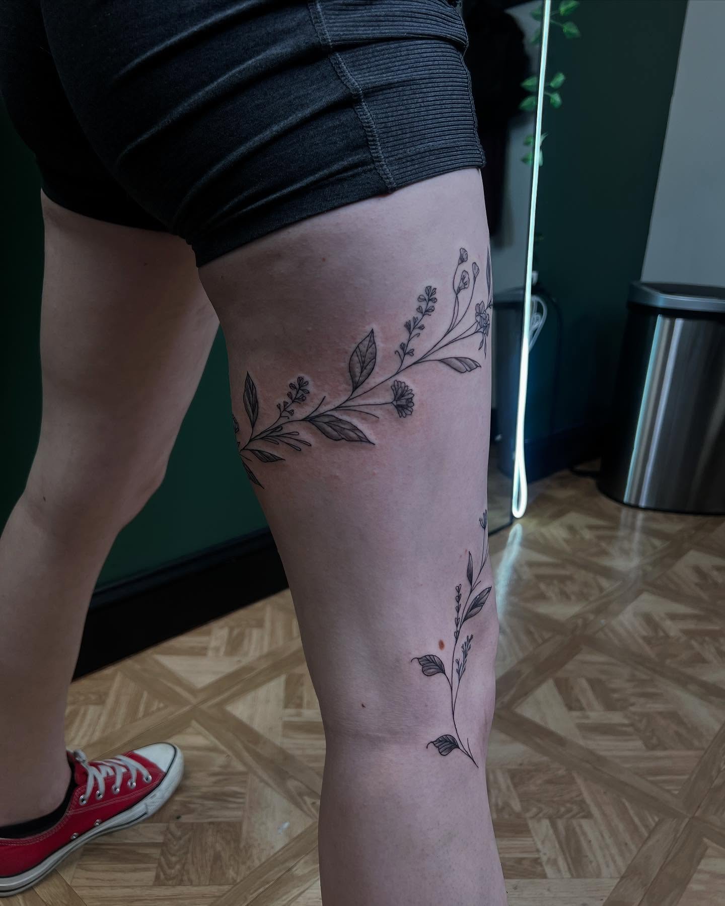 Tattoo by @tattoosbyrach β fine_line, botanical