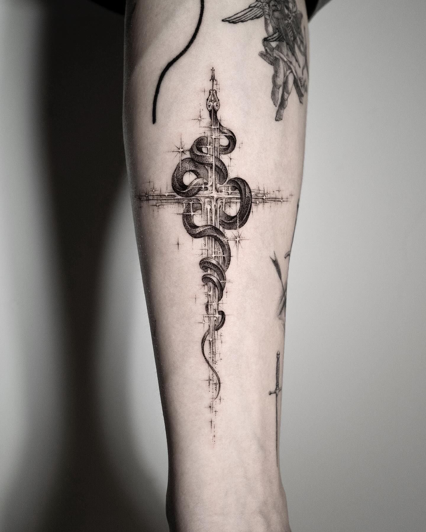Tattoo by @jeon______ — black_and_grey, geometric