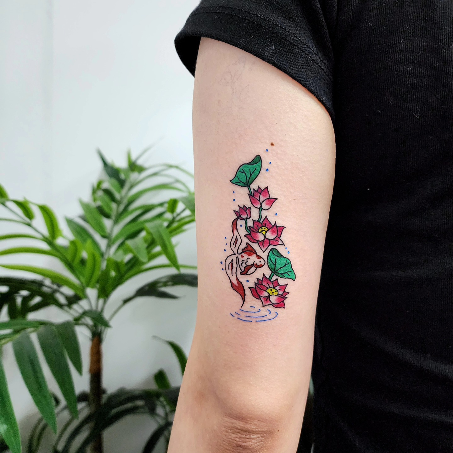 Tattoo by @noksang_ — dotwork