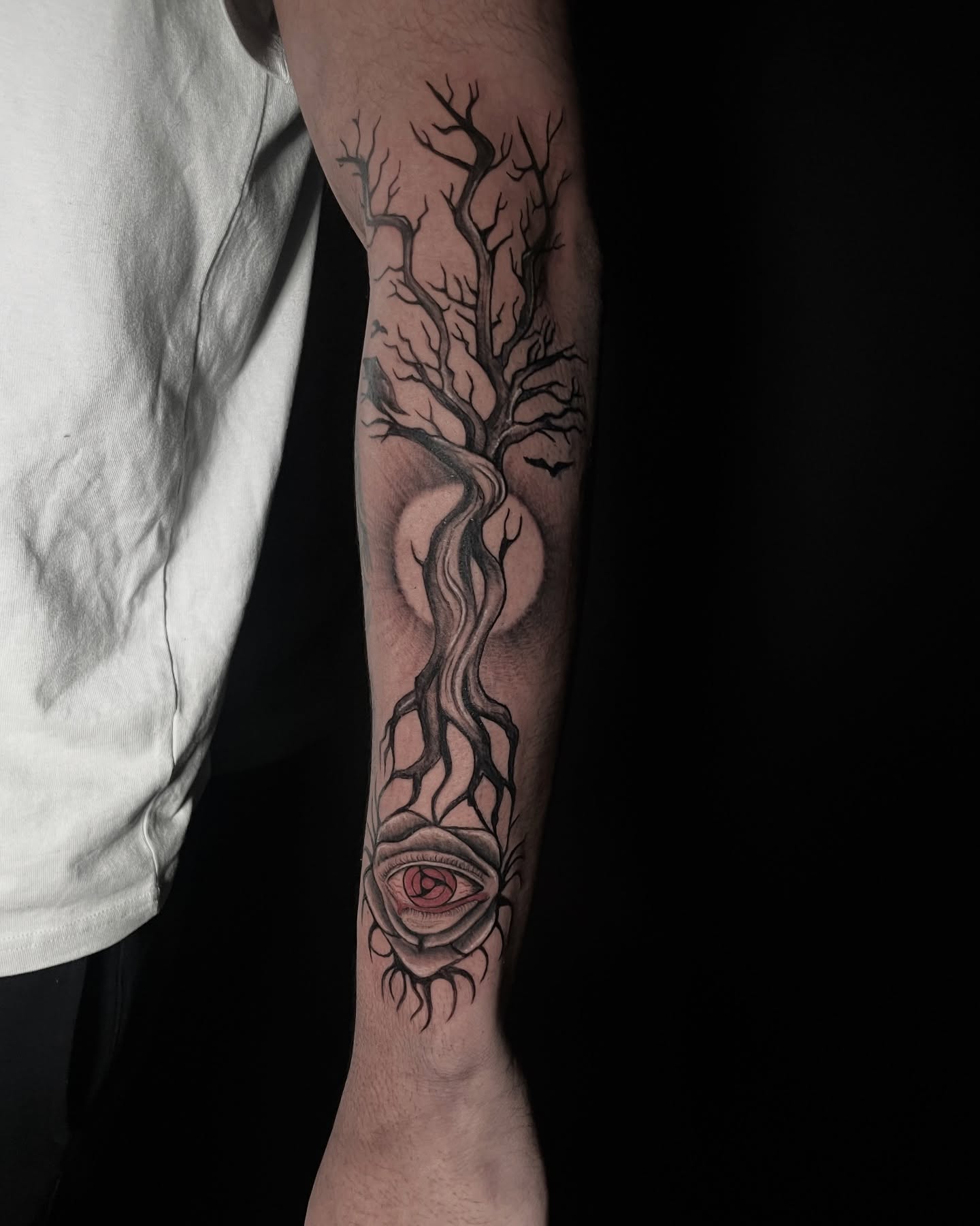 Tattoo by @ladonastinta — dark_realism