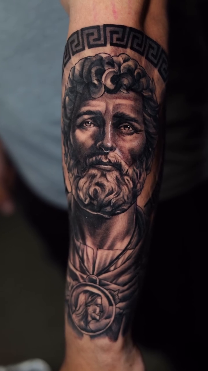 Bust of Zeus realism tattoo by Luis Arenas