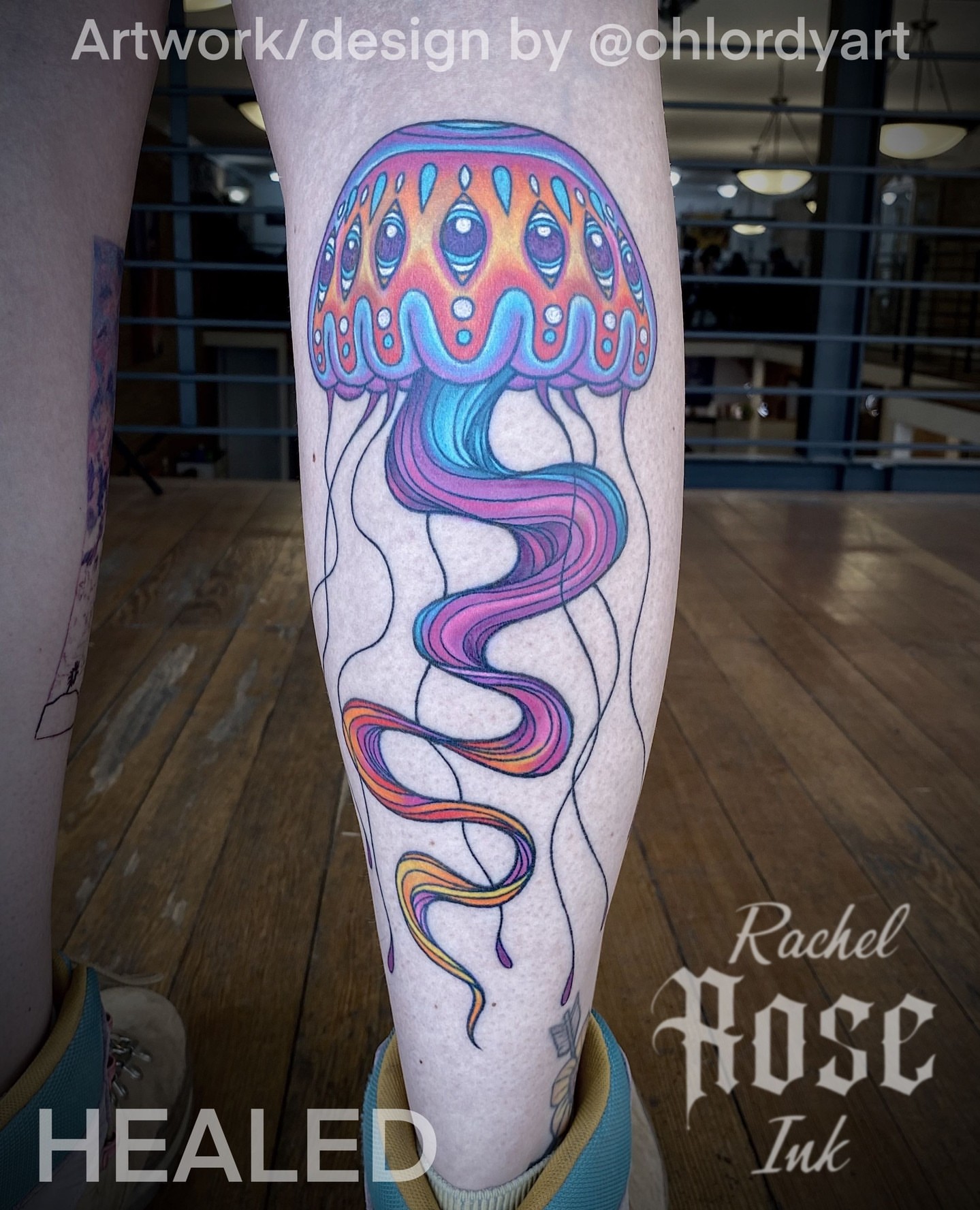 Jellyfish new school tattoo on the calf by 𝑅𝒶𝒸𝒽𝑒𝓁 𝑅𝑜𝓈𝑒 🌹