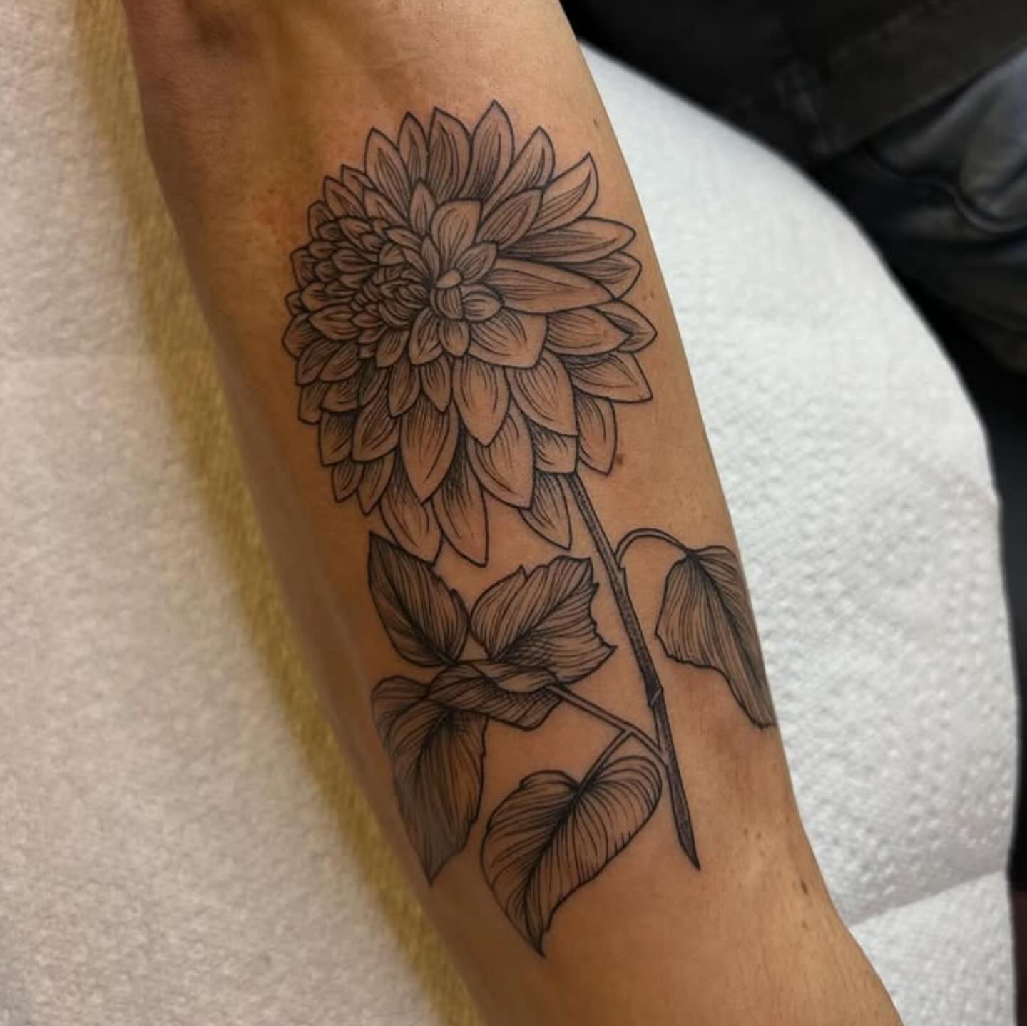 Tattoo by @alliemoontattoo — black_and_grey
