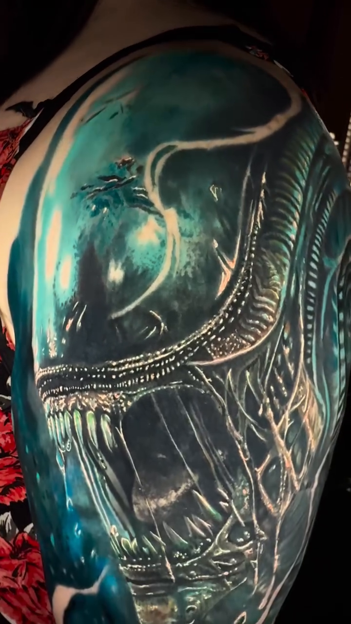 Xenomorph from Alien realism tattoo by ππ―ππ³π¦π° πππͺπ¬π«π±