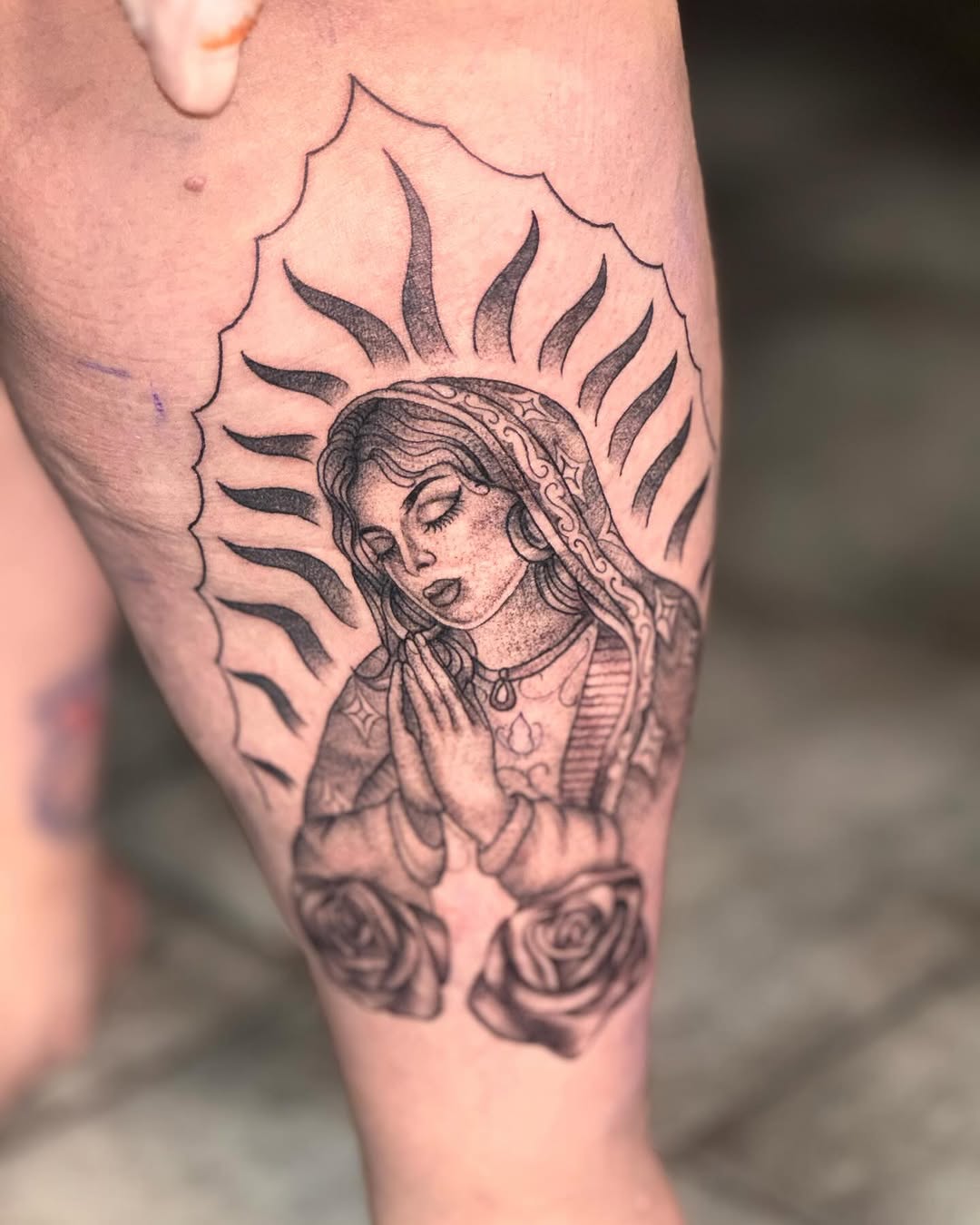 Tattoo by @gabsborderlinetats โ chicano, black_and_grey