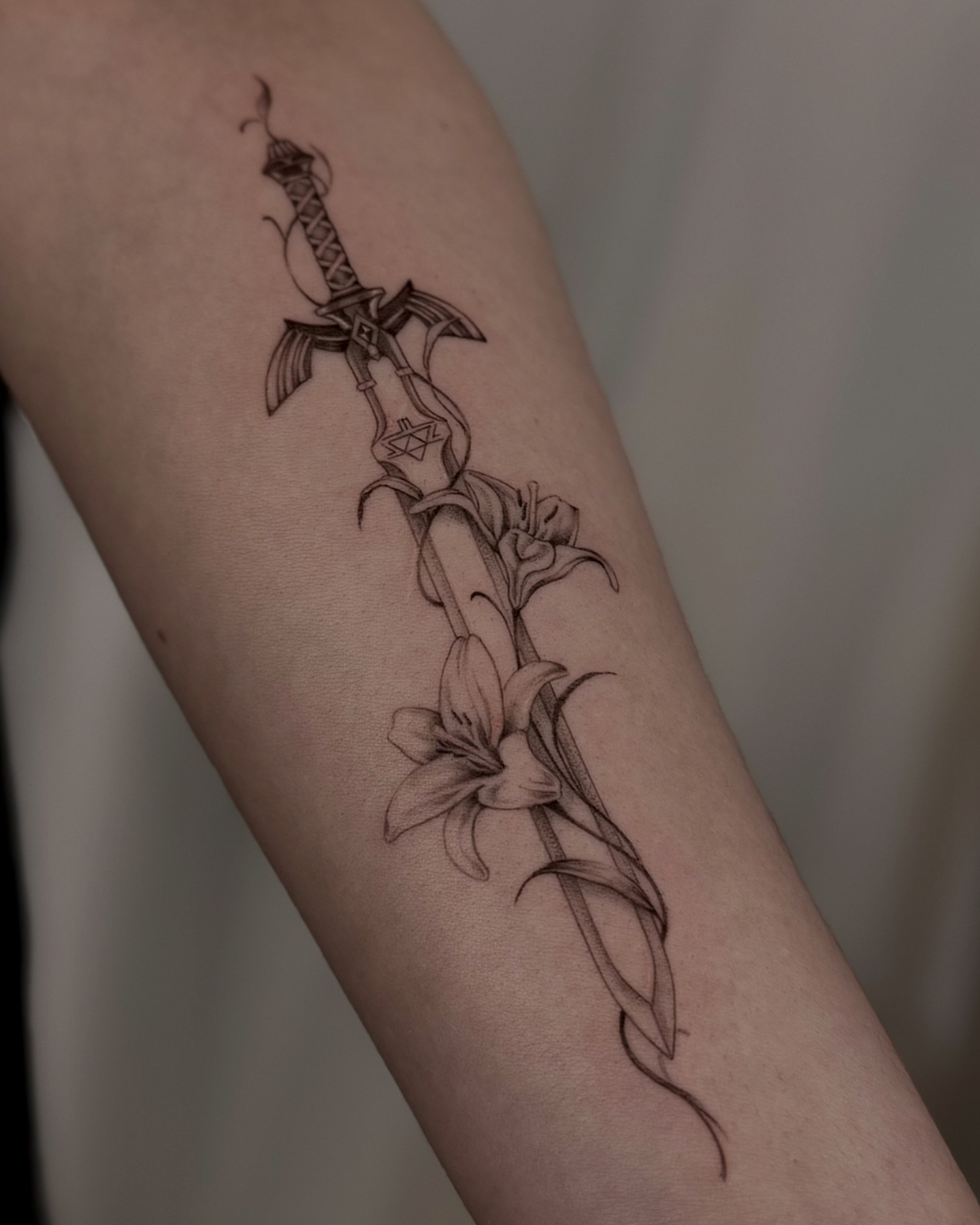 Tattoo by @oori_tattoo — black_and_grey, realism