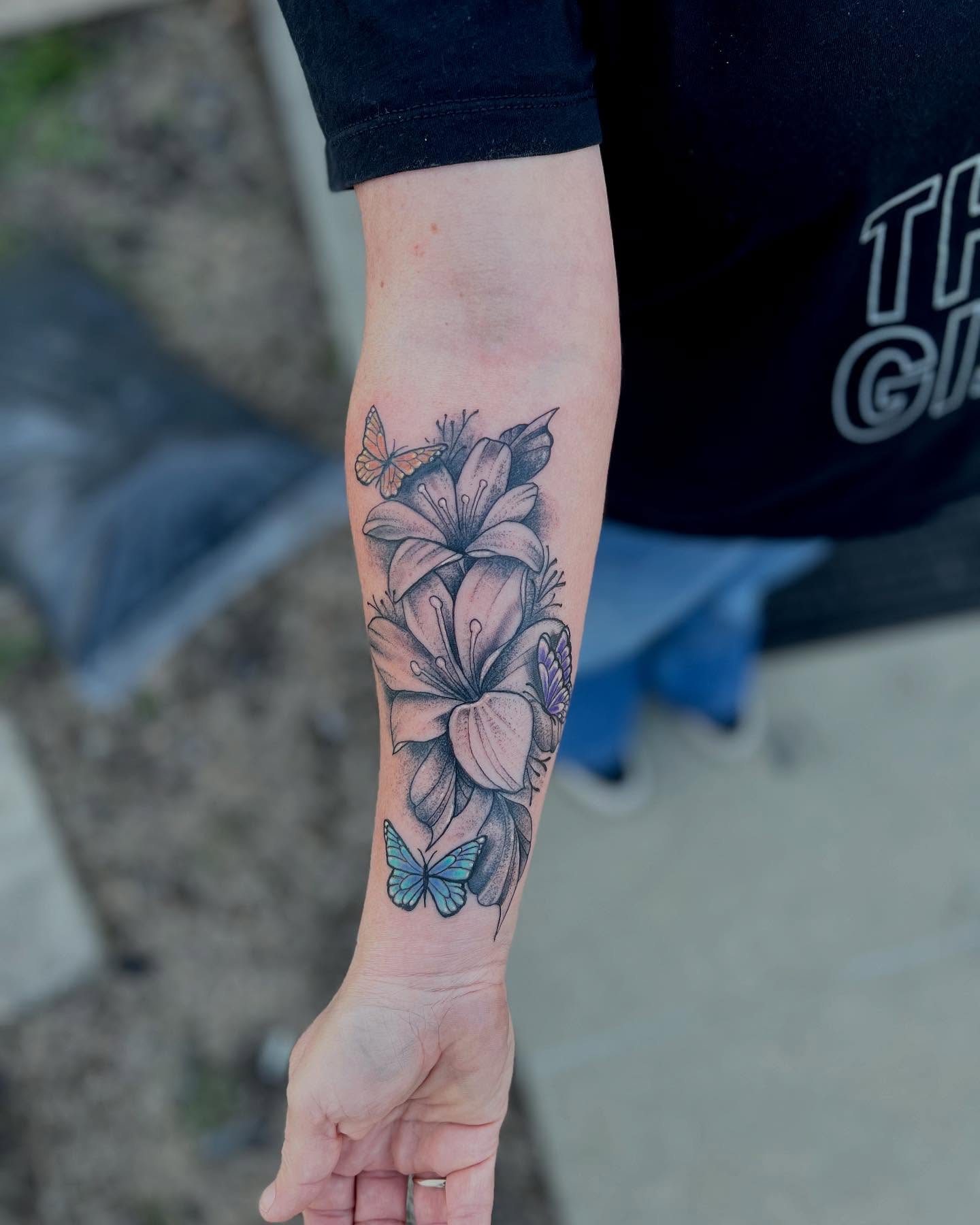 Tattoo by @andrewwatkinstattoos — black_and_grey