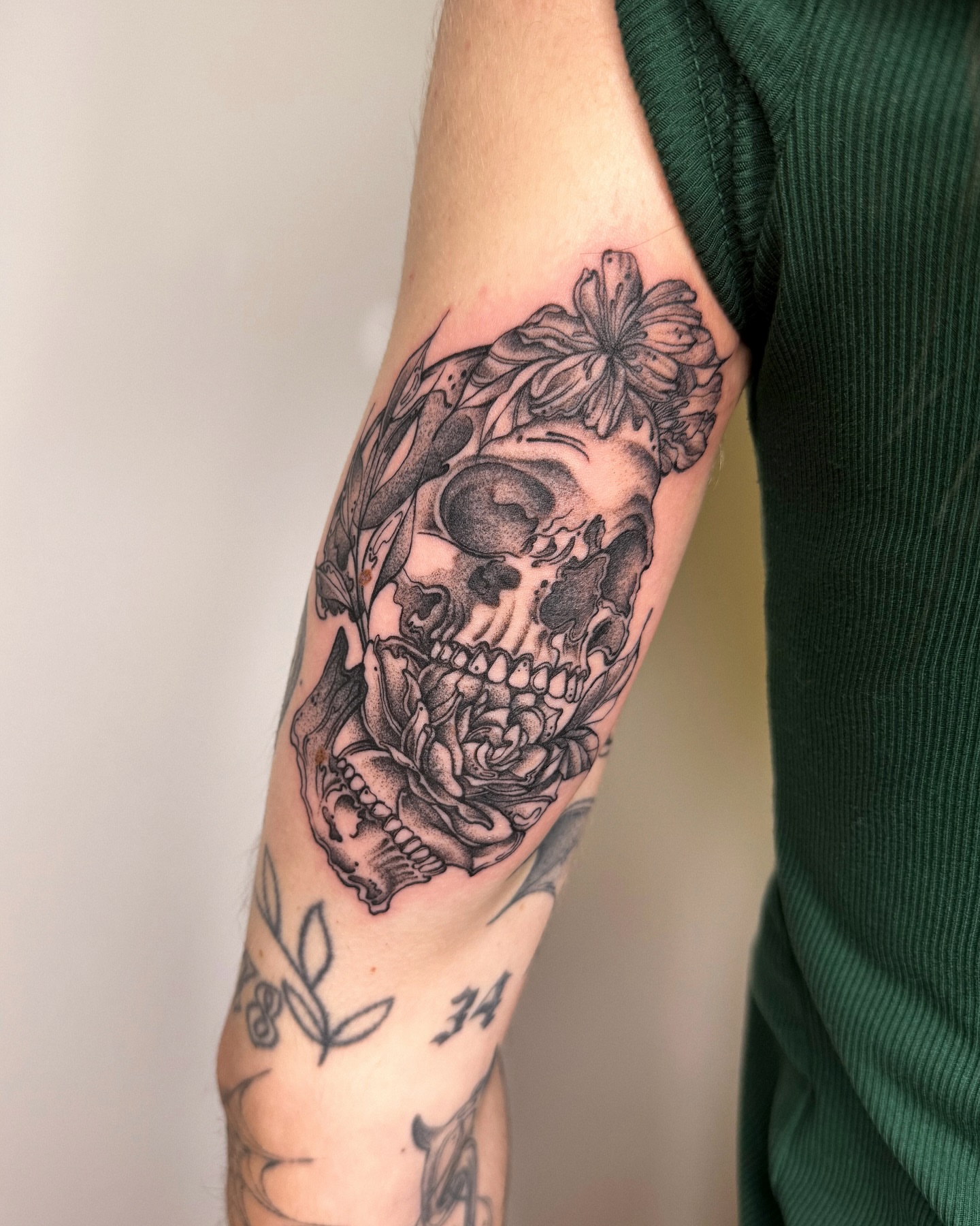 Tattoo by @madamerubis — dotwork, black_and_grey