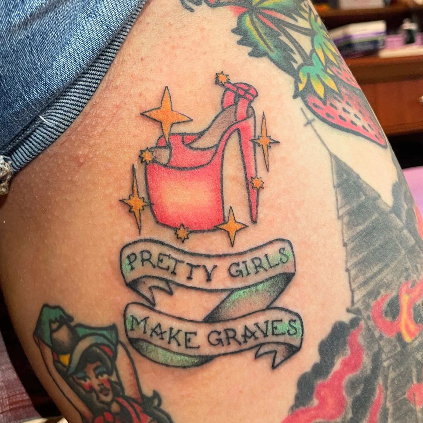 High heel and stars American traditional tattoo on the thigh by 𓉸ྀི lola hoax tattoos𓉸ྀི
