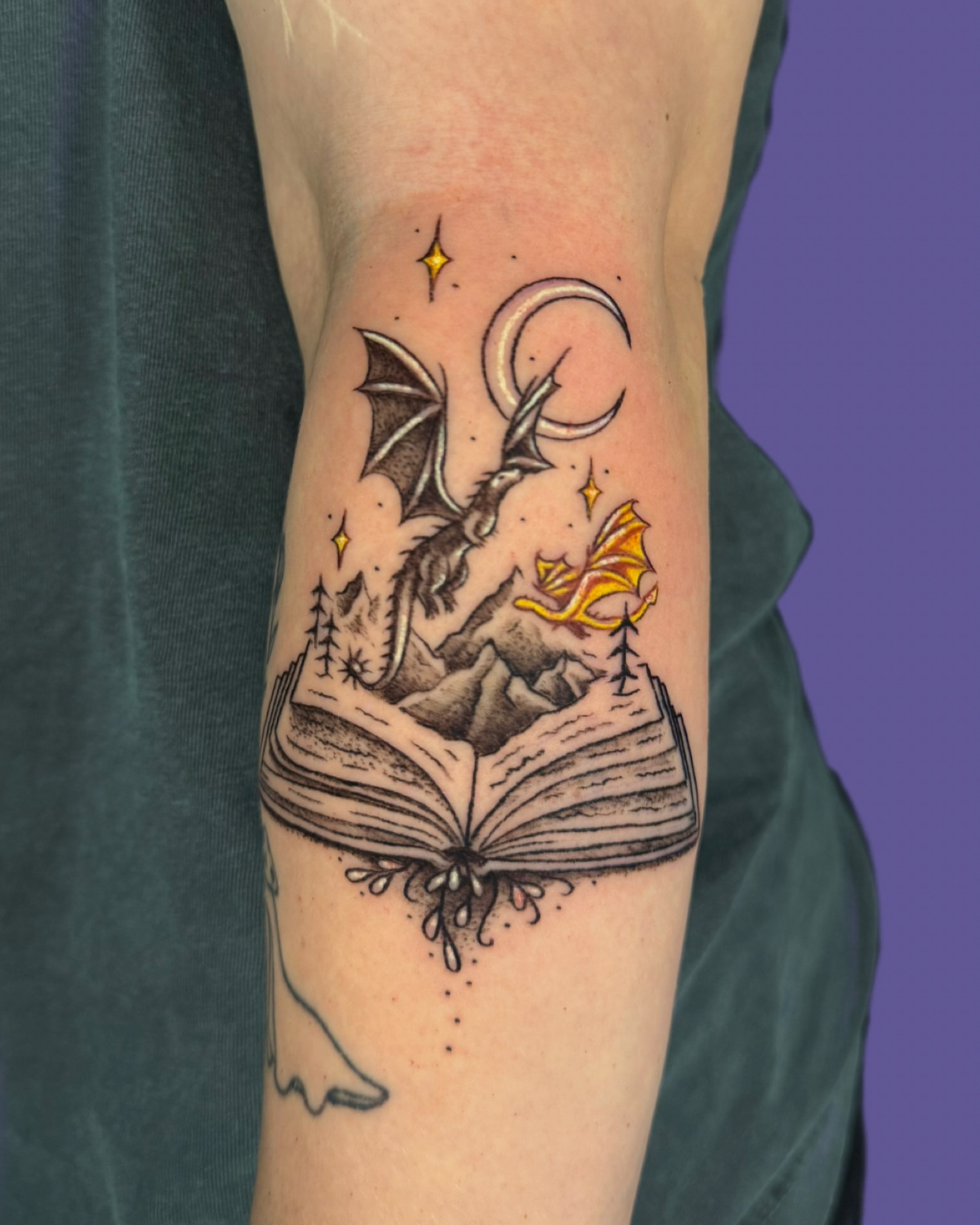Tattoo by @yourlocalmisfit — dotwork, realism