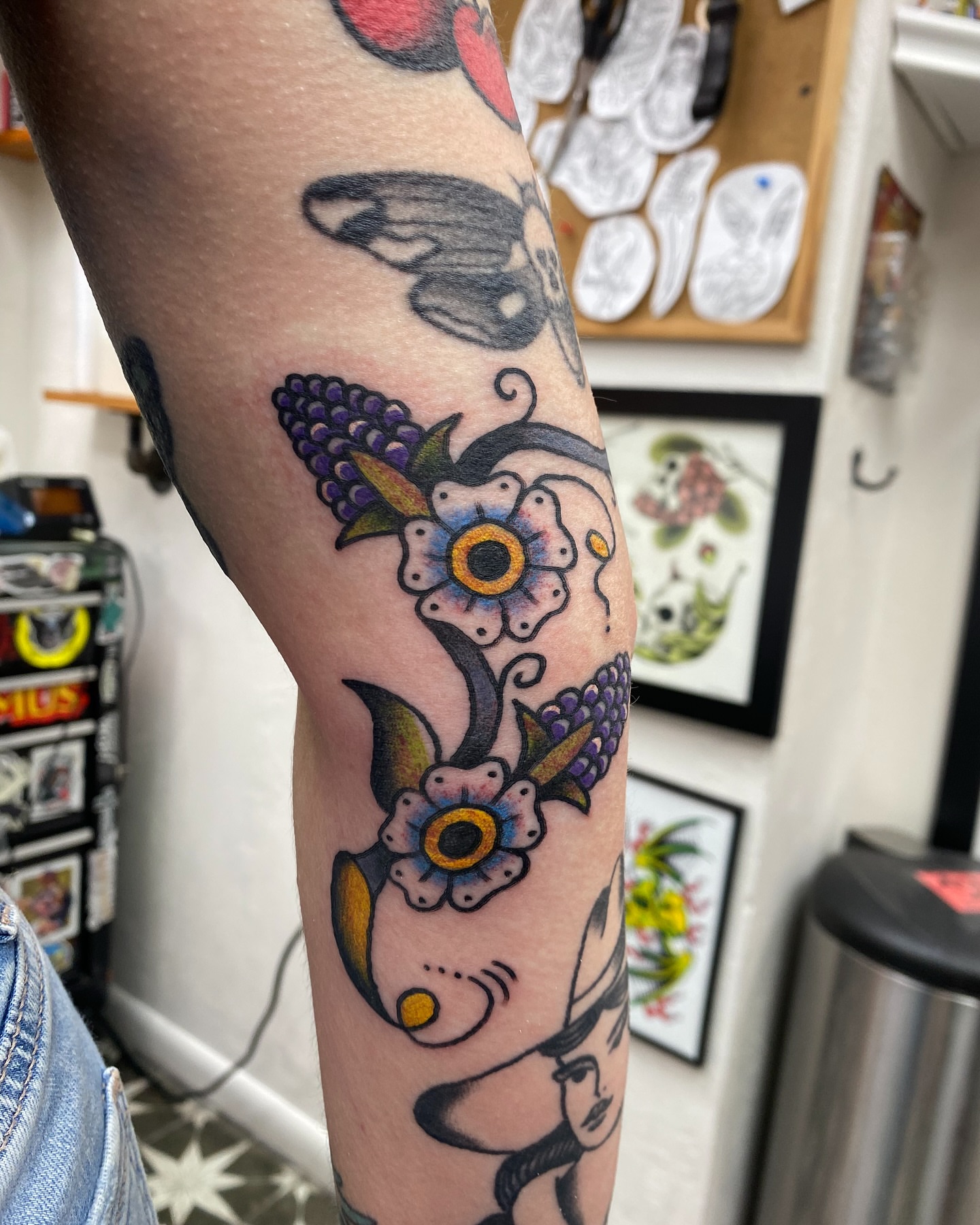 Tattoo by @hogtowntattoo — american_traditional