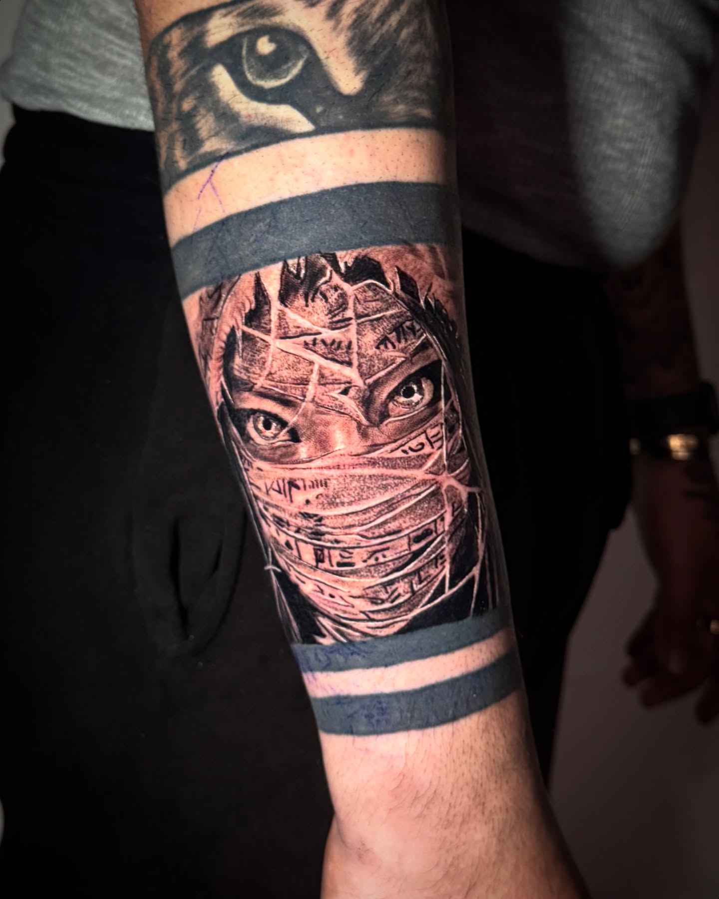 Mummy realism tattoo on the forearm by Erasmo Vasquez