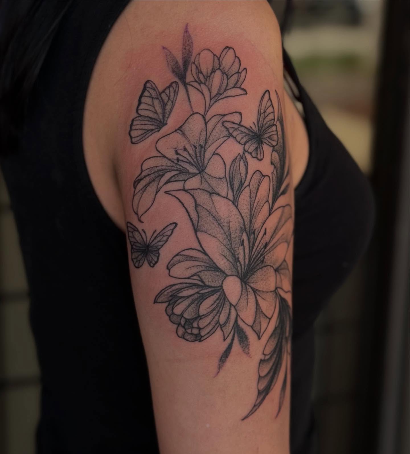 Tattoo by @porcelain_tats โ dotwork, black_and_grey