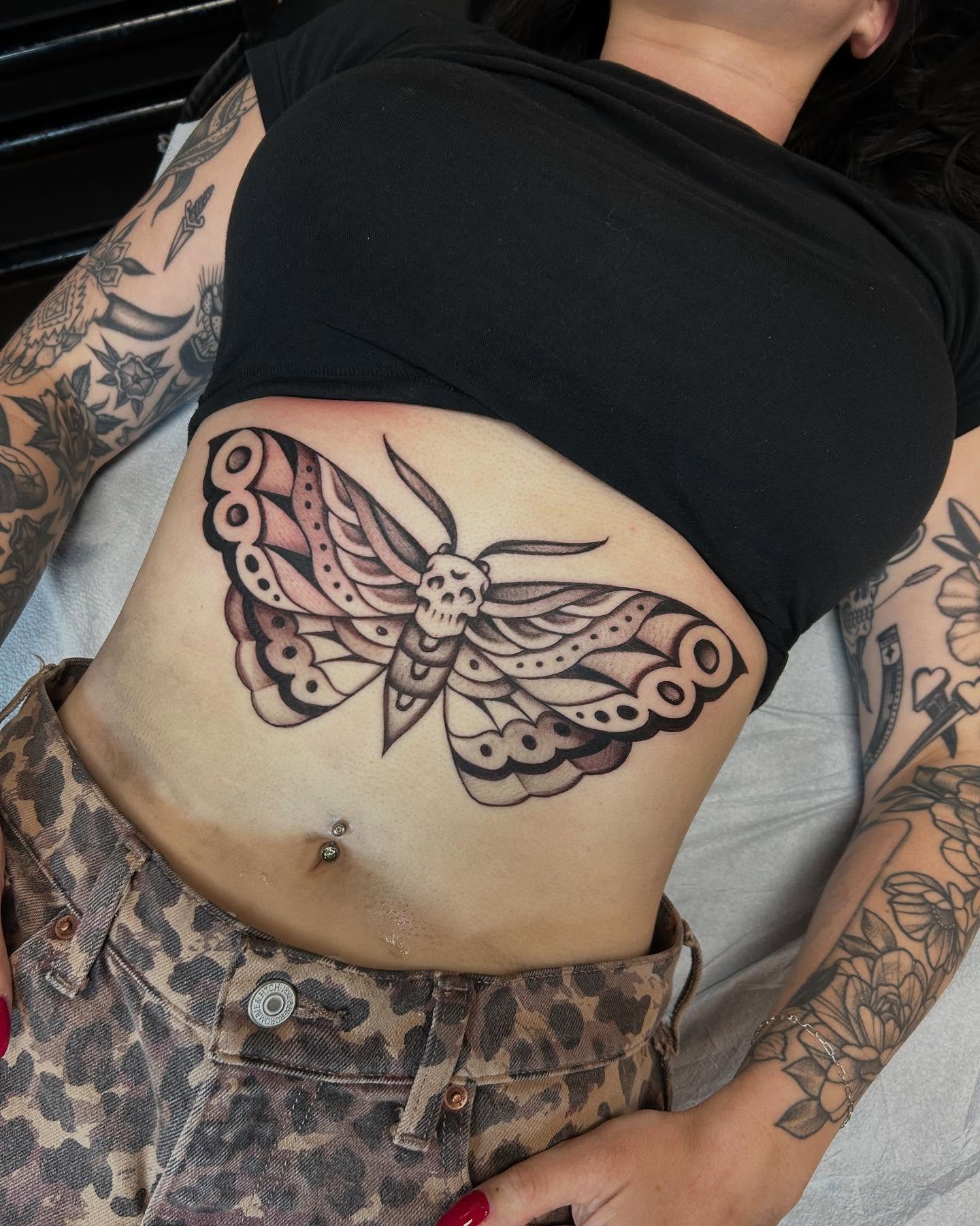 Tattoo by @samperrytattoos โ black_and_grey, geometric