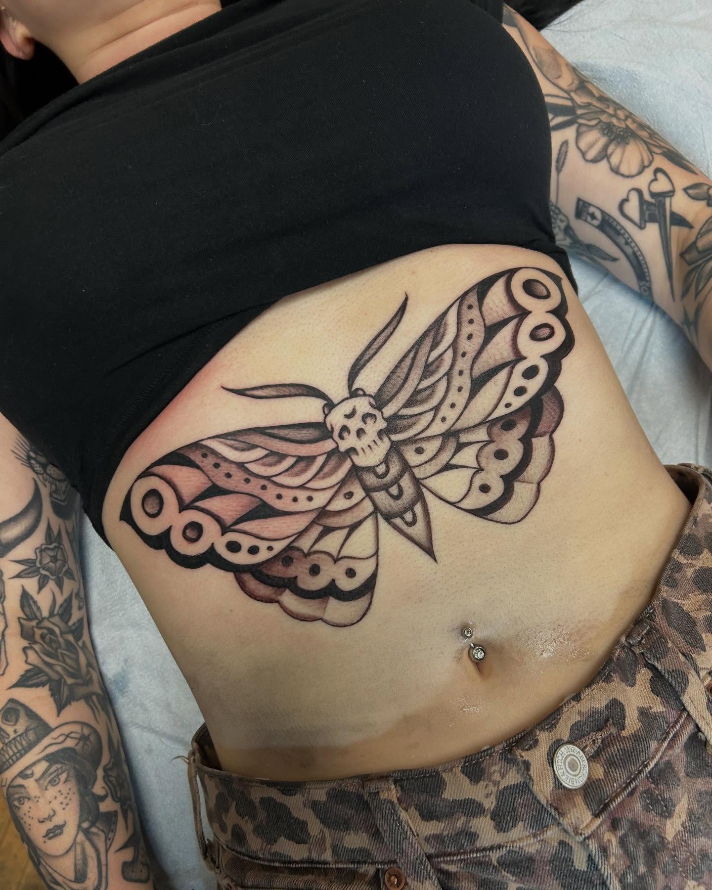 Tattoo by @samperrytattoos โ black_and_grey