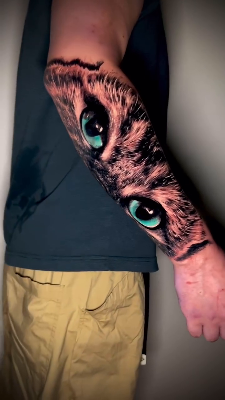 Tattoo by @tommyyu852 — realism, fine_line