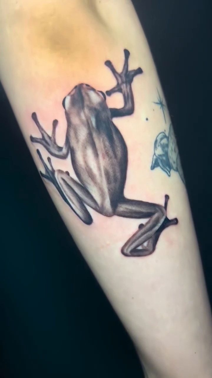Tattoo by @vanessa.kendyll — realism, black_and_grey