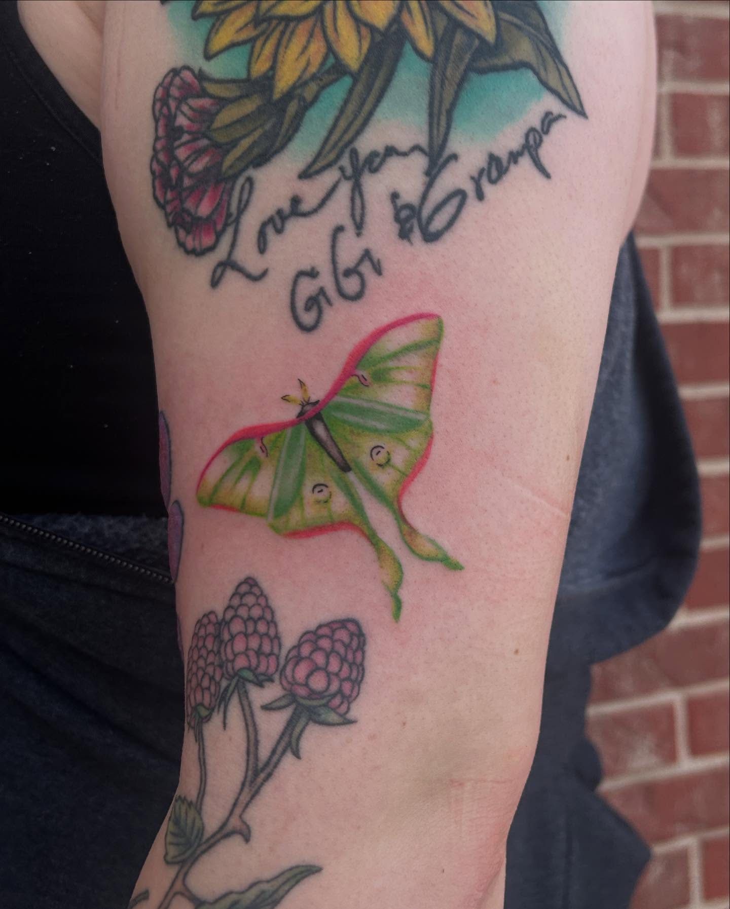 Tattoo by @ugghhhkylie β realism