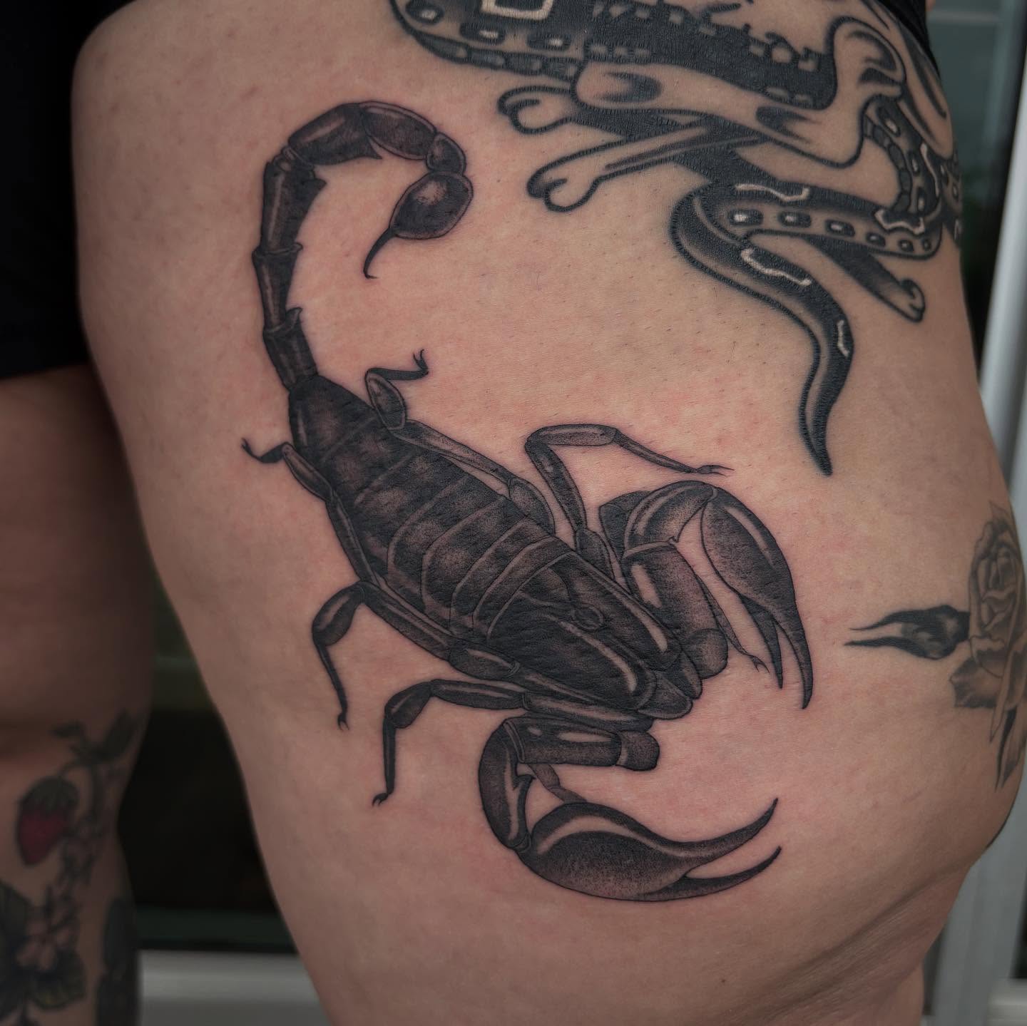 Scorpion black and grey tattoo on the thigh by Miami Tattoo Artist π Mel Carrasco