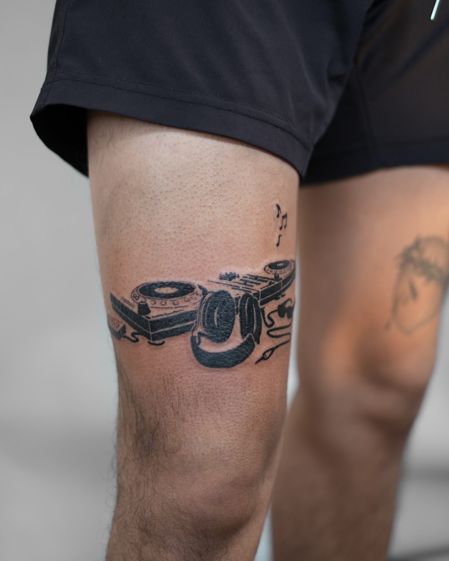 Boombox black and grey tattoo on the thigh by alyssa ⋆₊ ♱