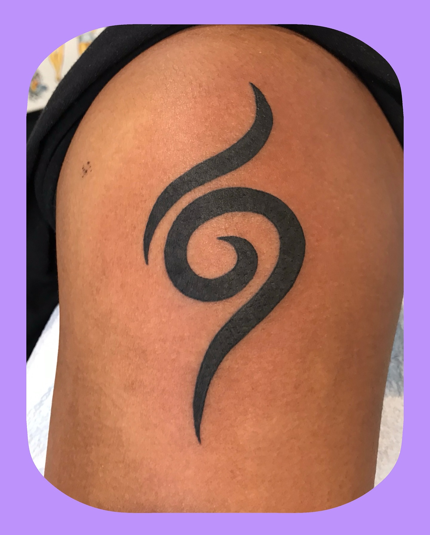 Swirl black and grey tattoo on the shoulder by Chris Chapman