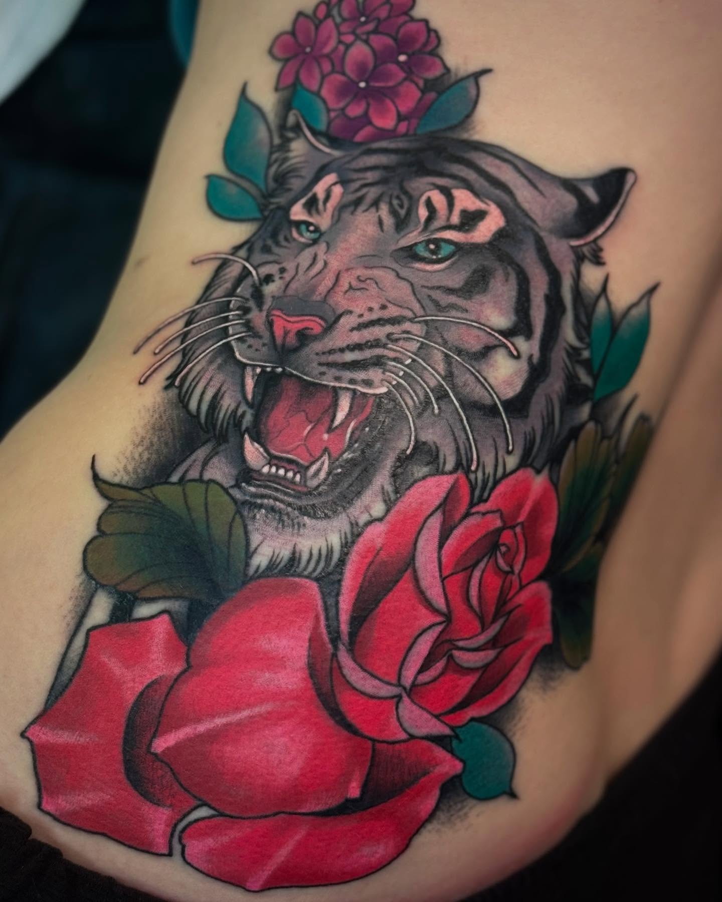 Tiger and rose American traditional tattoo by Espinal