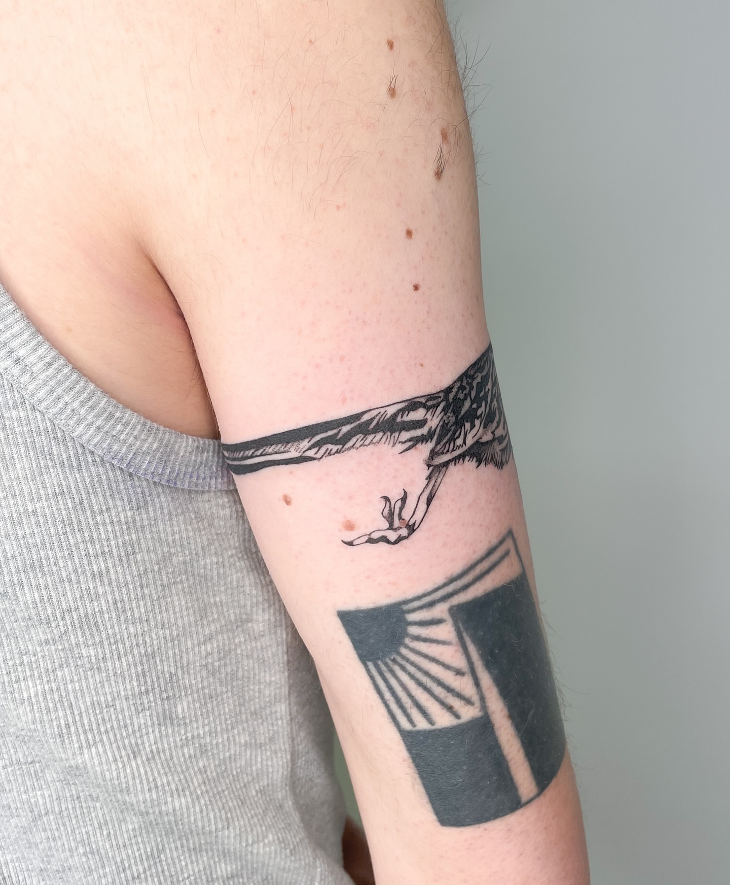 Tattoo by @manuel.dinstruction — black_and_grey