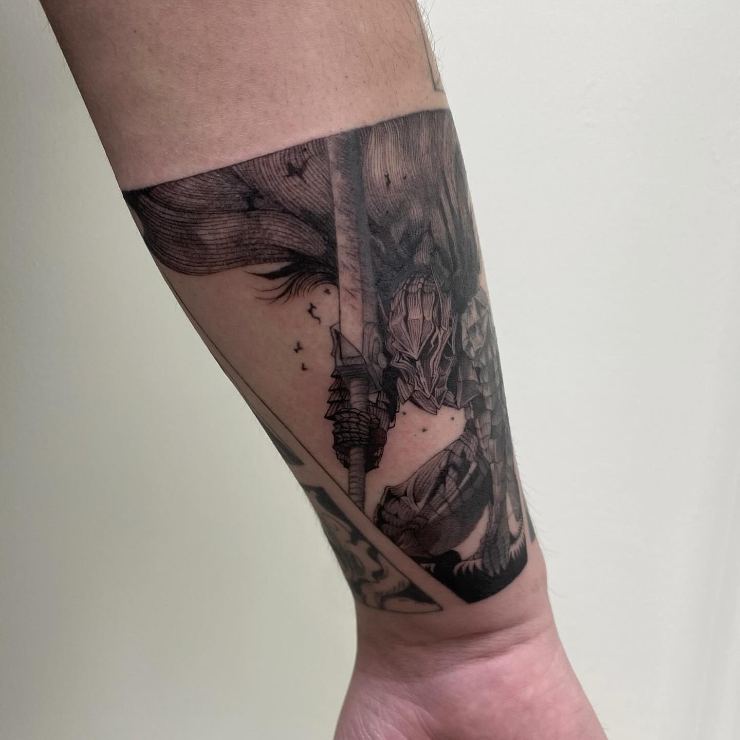 Tattoo by @lunafterdark.tattoos — black_and_grey, realism
