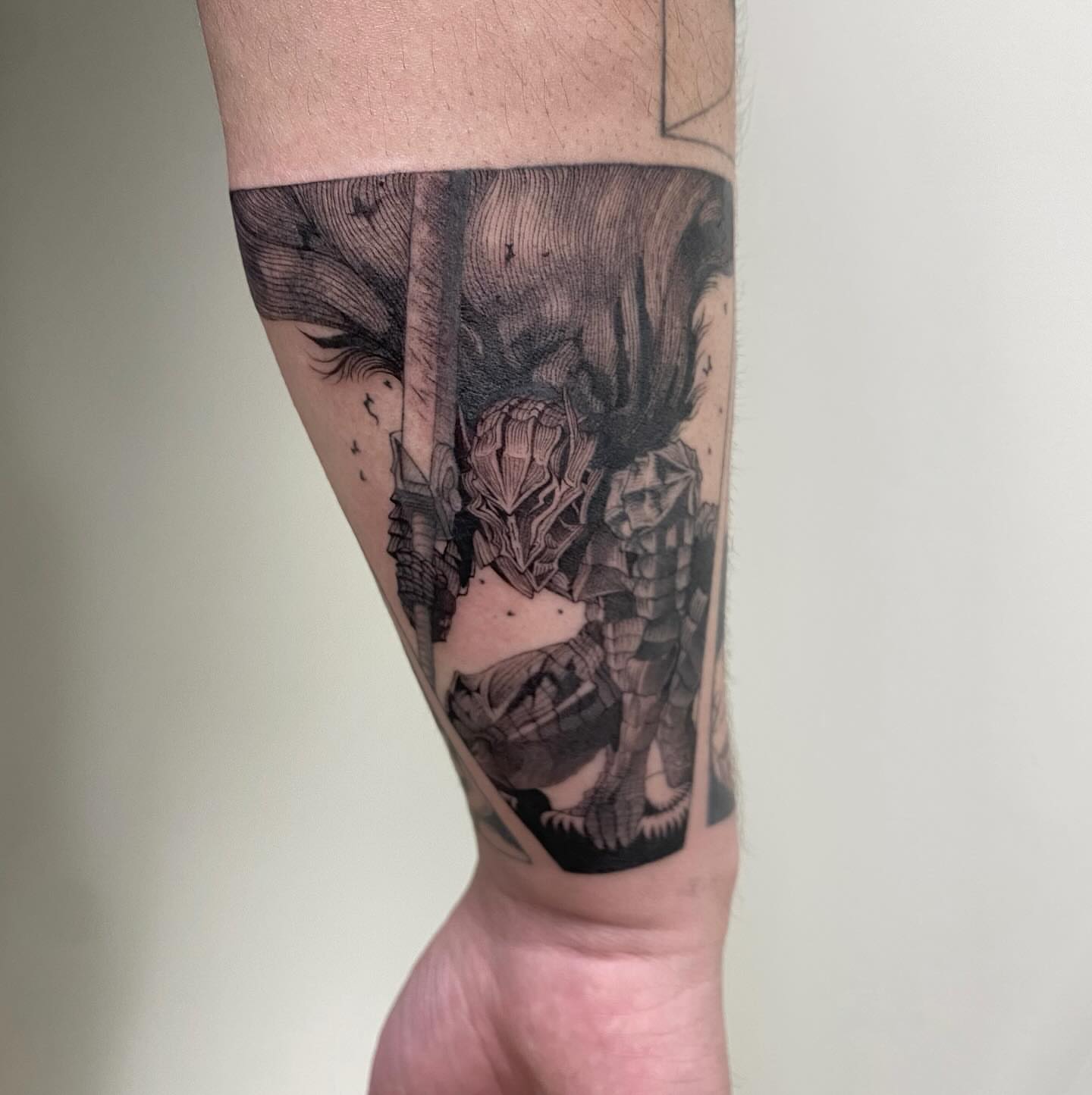 Tattoo by @lunafterdark.tattoos — black_and_grey, geometric