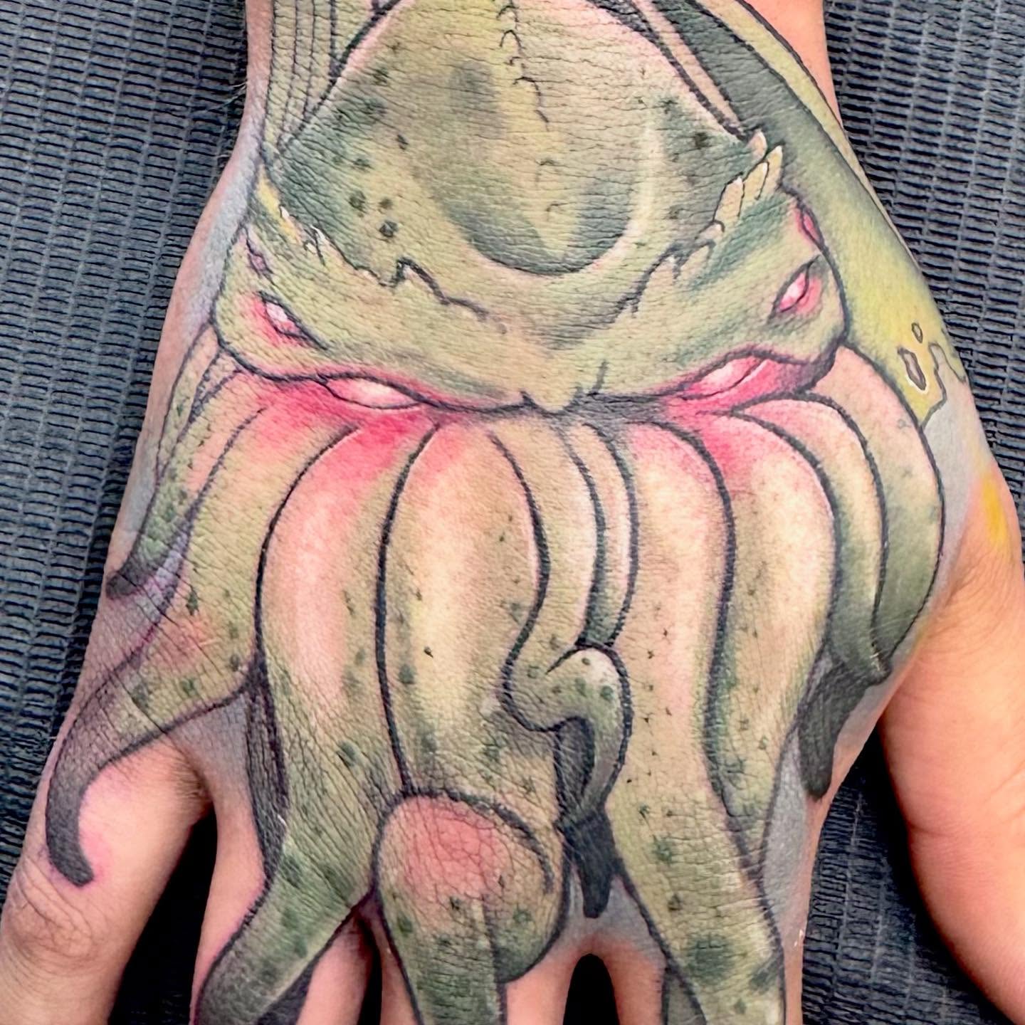 Tattoo by @tattoosbydizzy — realism