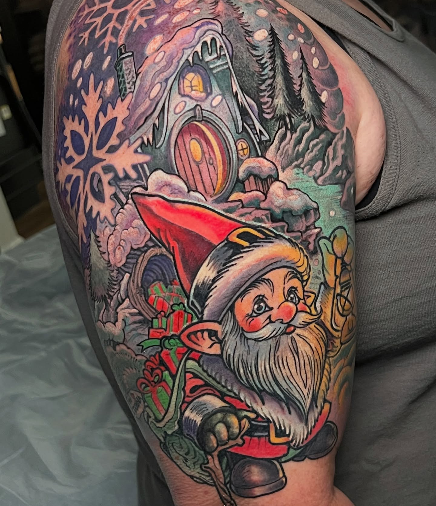 Tattoo by @fredd.chino.tattoos — illustrative