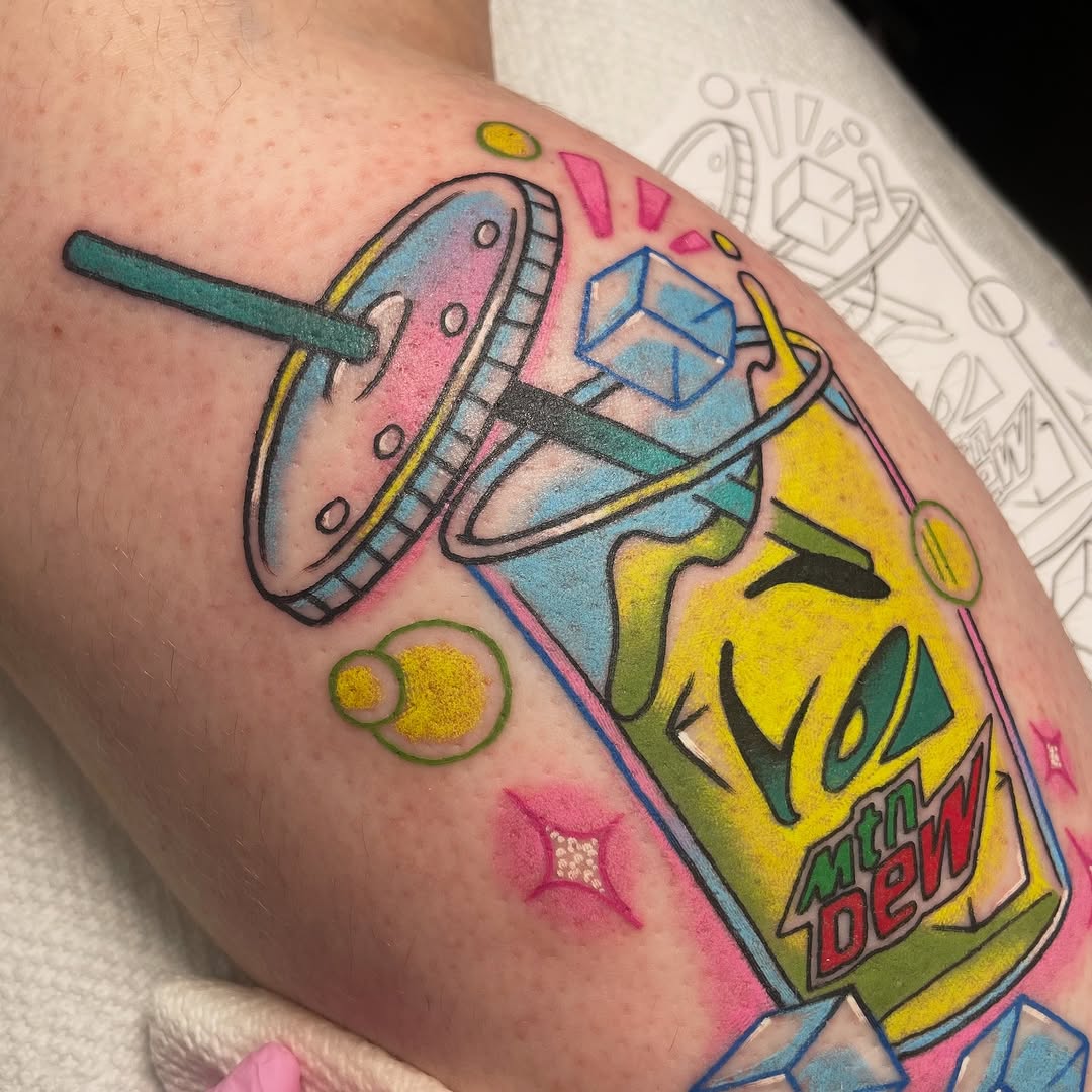 Tattoo by @vicmesitattoo — new_school