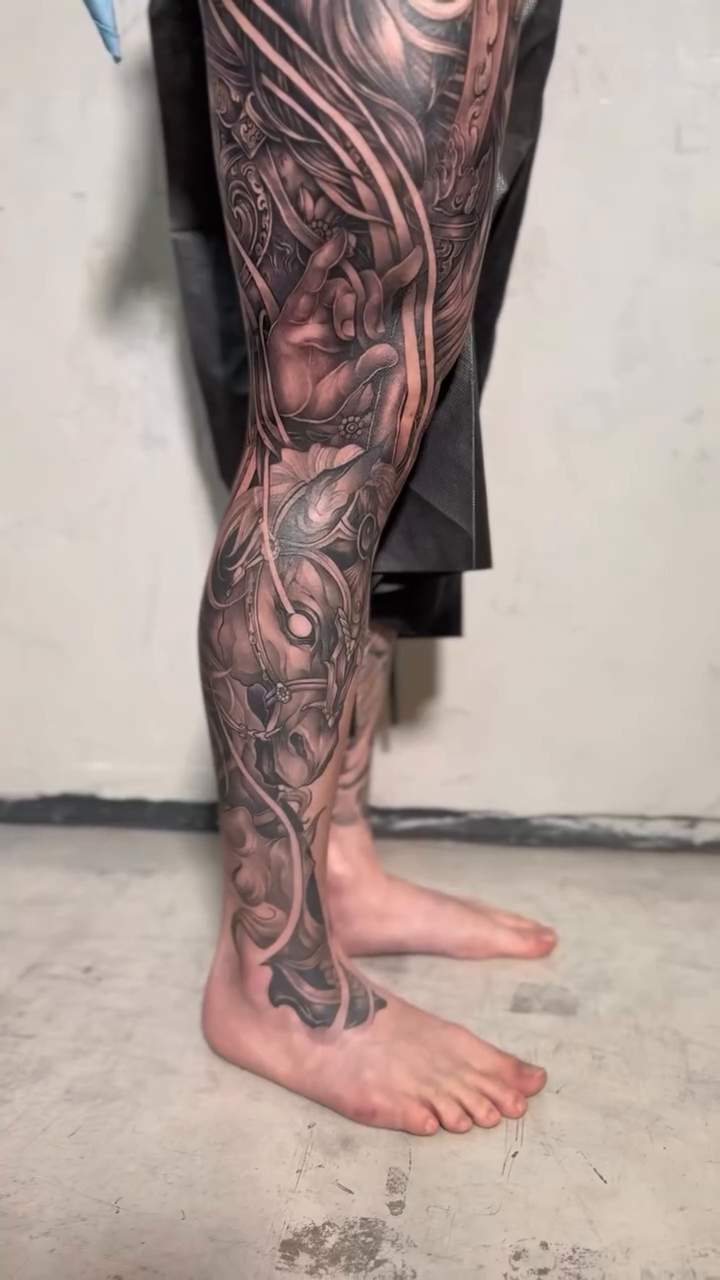 Tattoo by @jennal_wang — dark_realism, black_and_grey