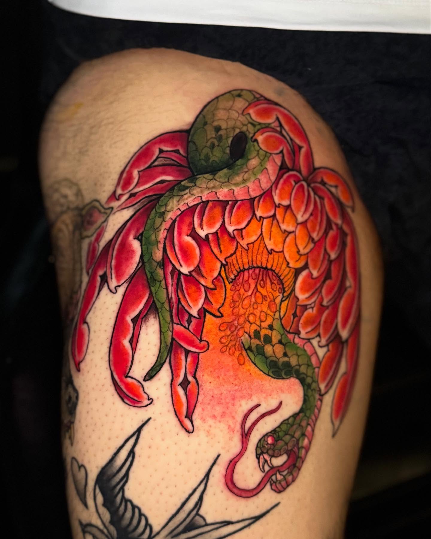 Snake and peony japanese irezumi tattoo on the thigh by Brandon Seven