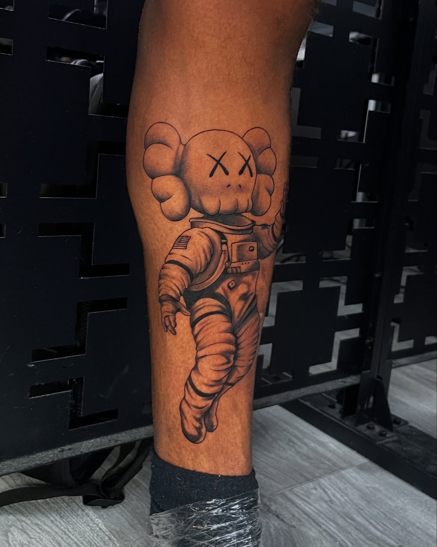 Tattoo by @arvay_tattoos — black_and_grey