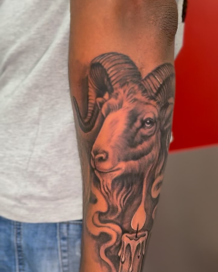 Ram head realism tattoo on the forearm by guinn_art_tatts, Le Moule