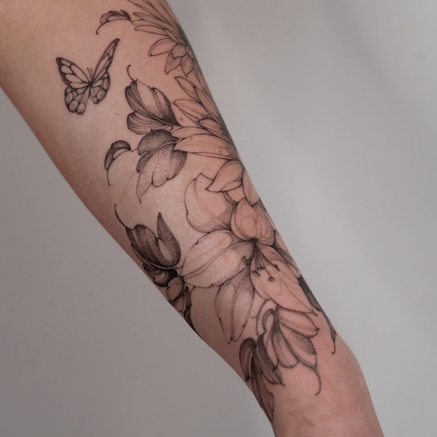 Tattoo by @aldoshyna_t — black_and_grey, realism
